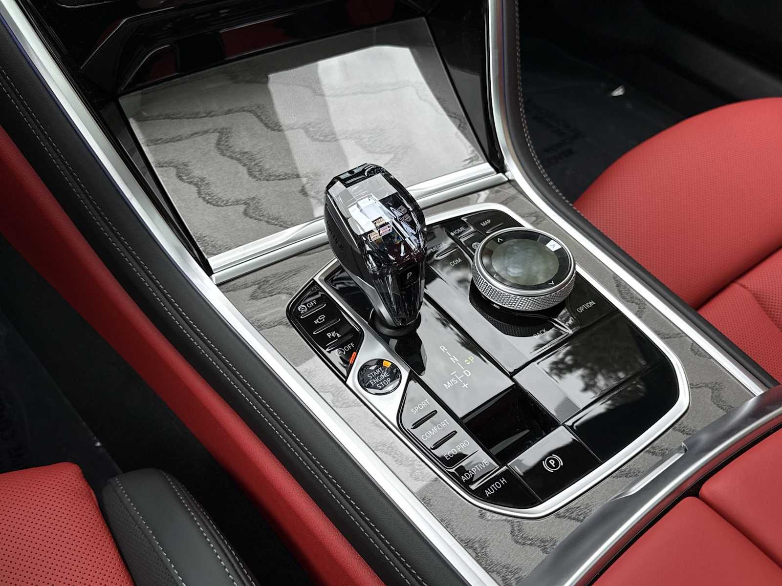 2026 BMW 8 Series 840i - Photo 30