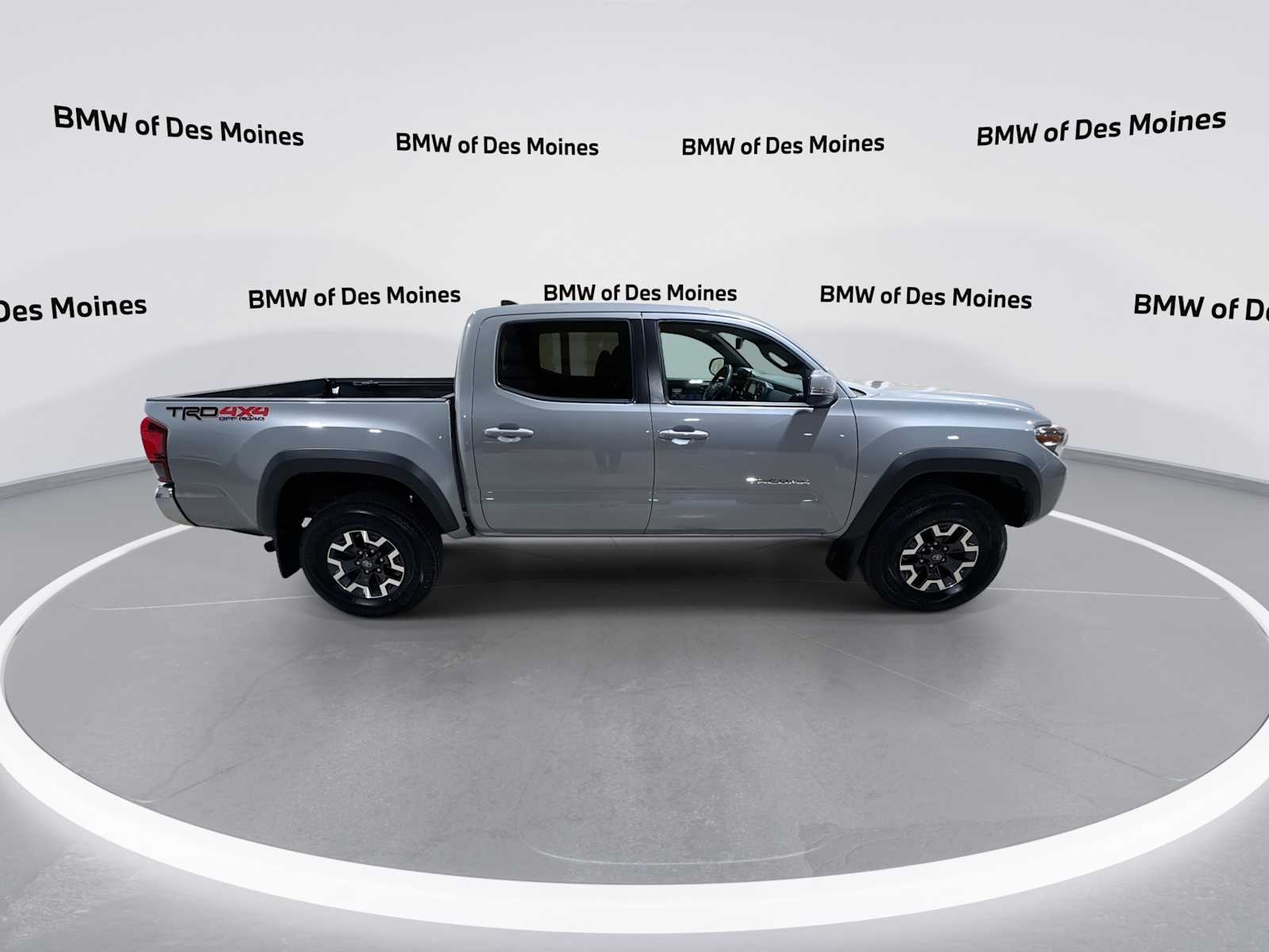 Thumbnail: 2018 Toyota Tacoma - 9