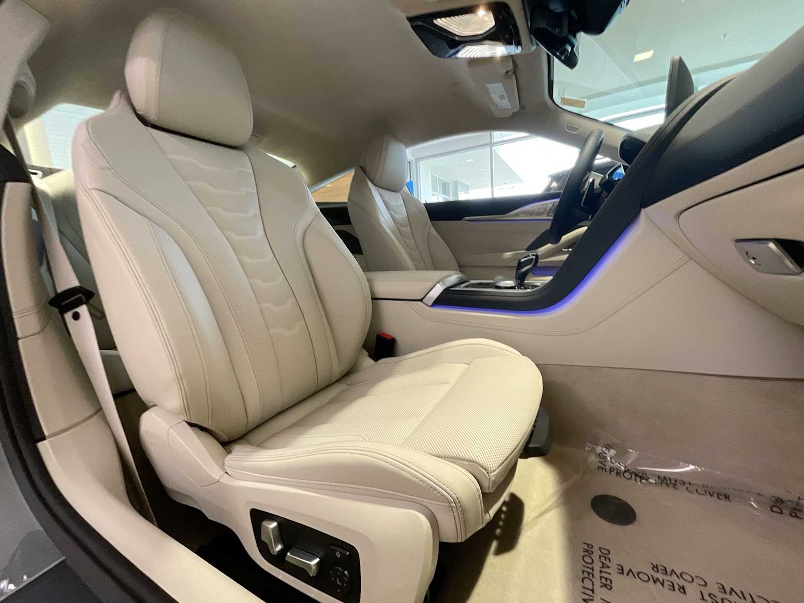 Thumbnail: 2026 BMW 8 Series - 22