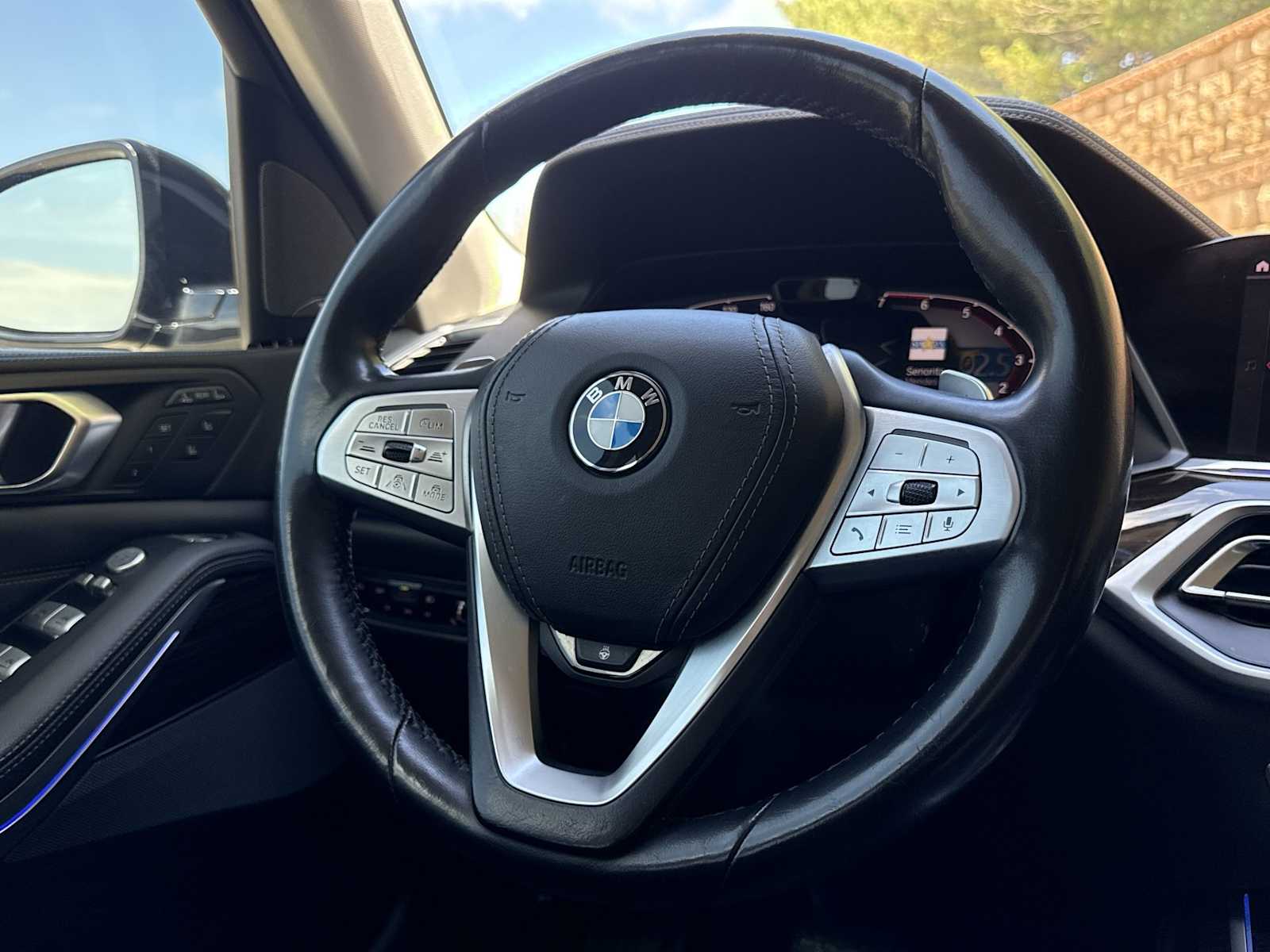 Thumbnail: 2019 BMW X7 - 25