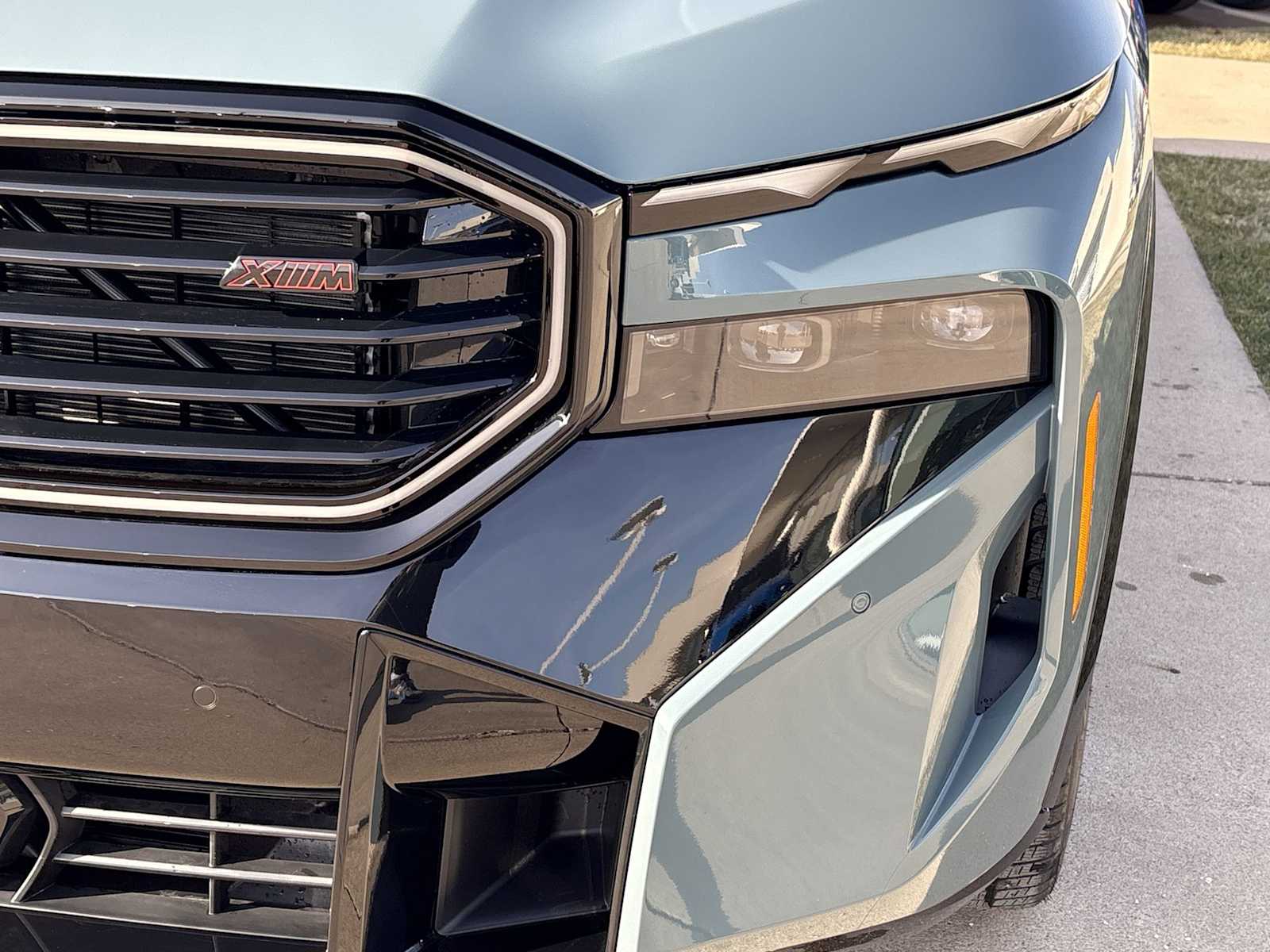 Thumbnail: 2026 BMW XM - 18