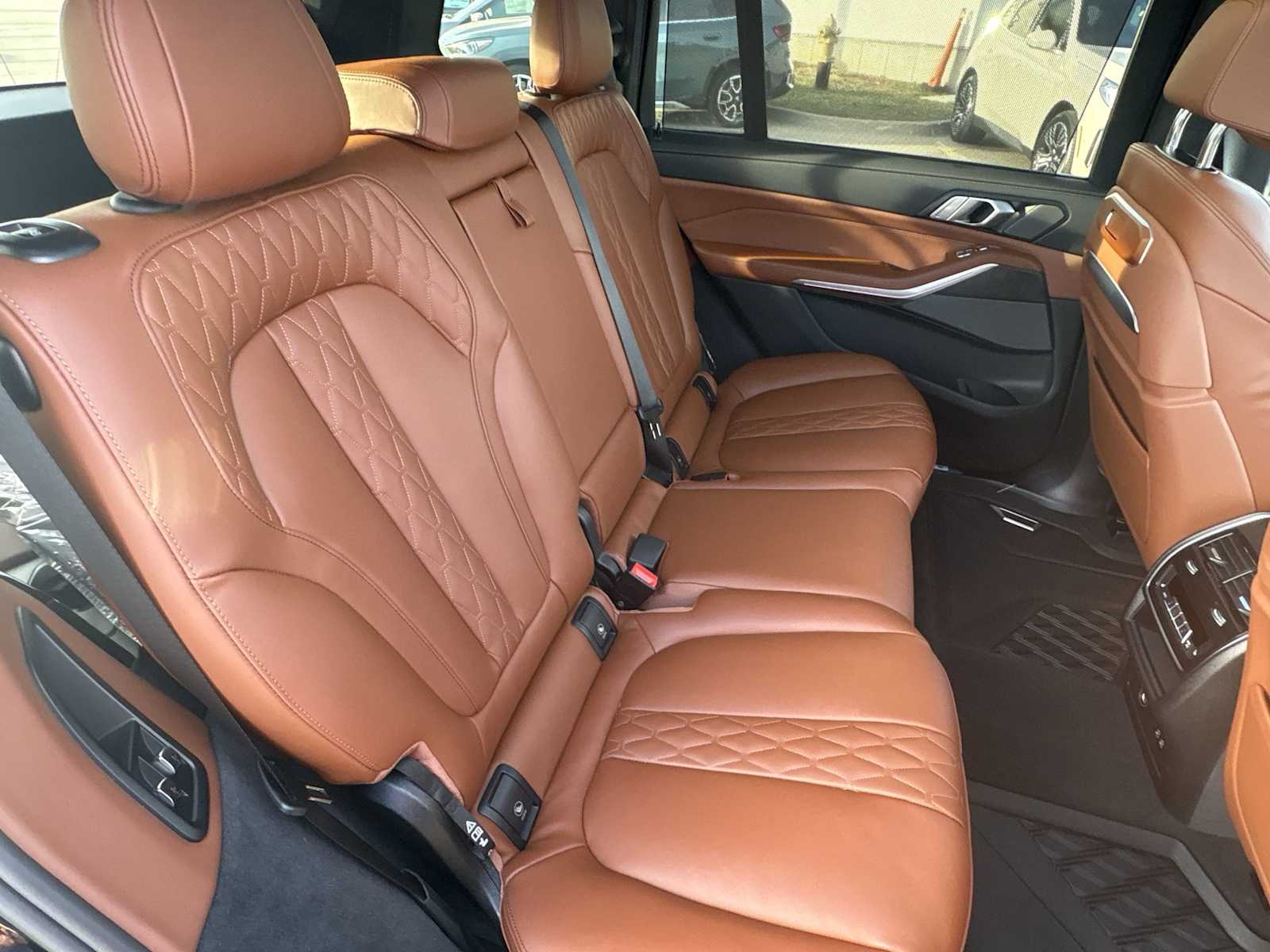 Thumbnail: 2025 BMW X7 - 28