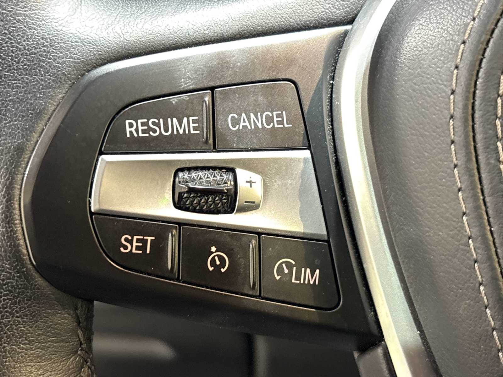 Thumbnail: 2023 BMW X5 - 23