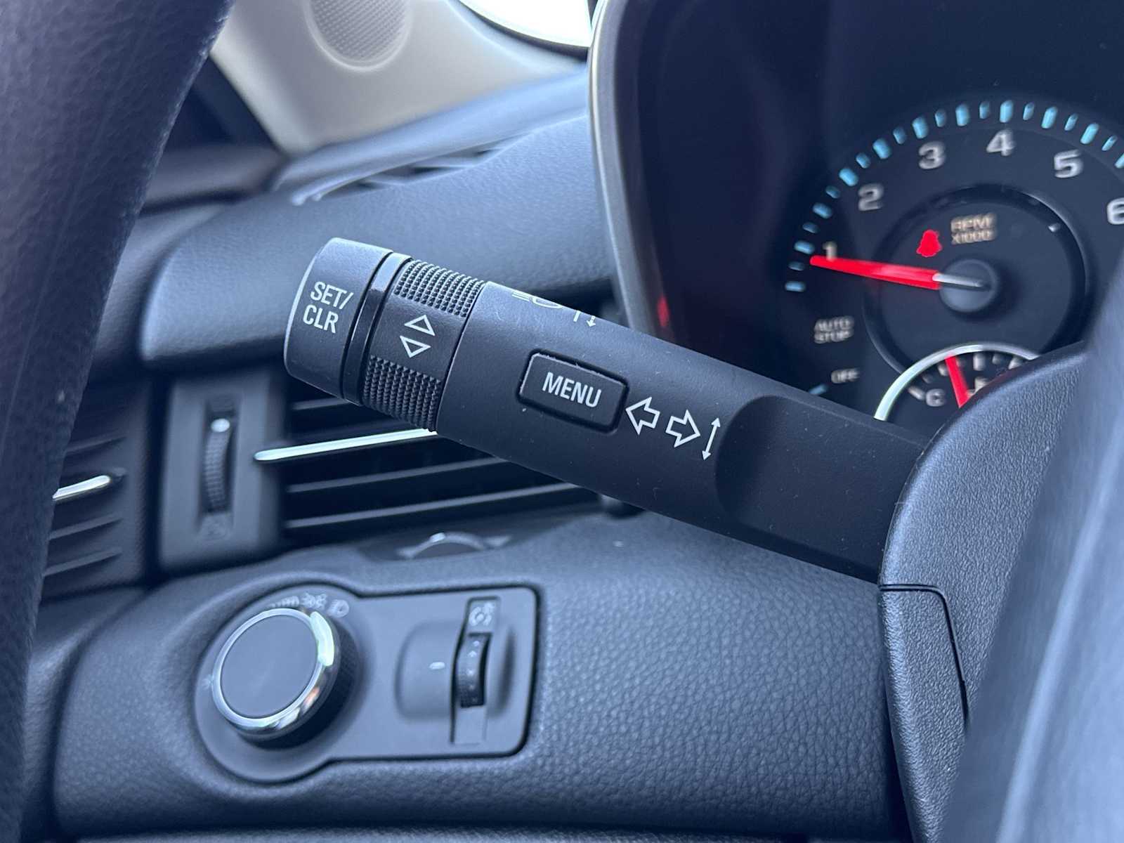 Thumbnail: 2015 Chevrolet Malibu - 27