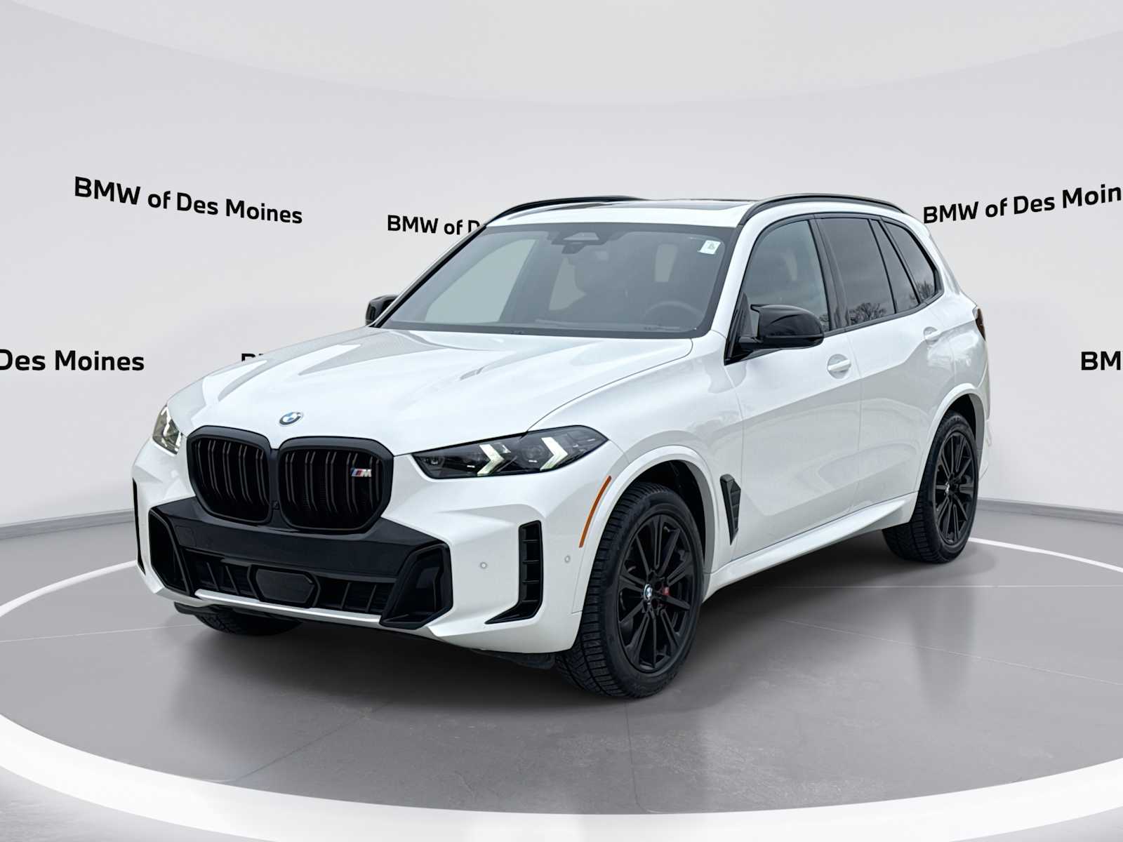 2025 BMW X5 M60i's photo