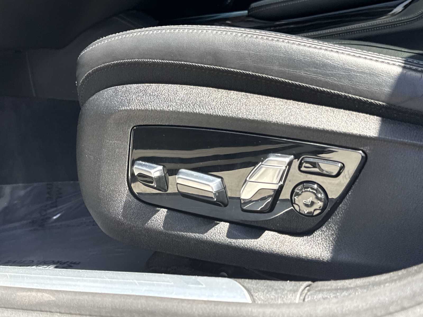 Thumbnail: 2020 BMW 7 Series - 18