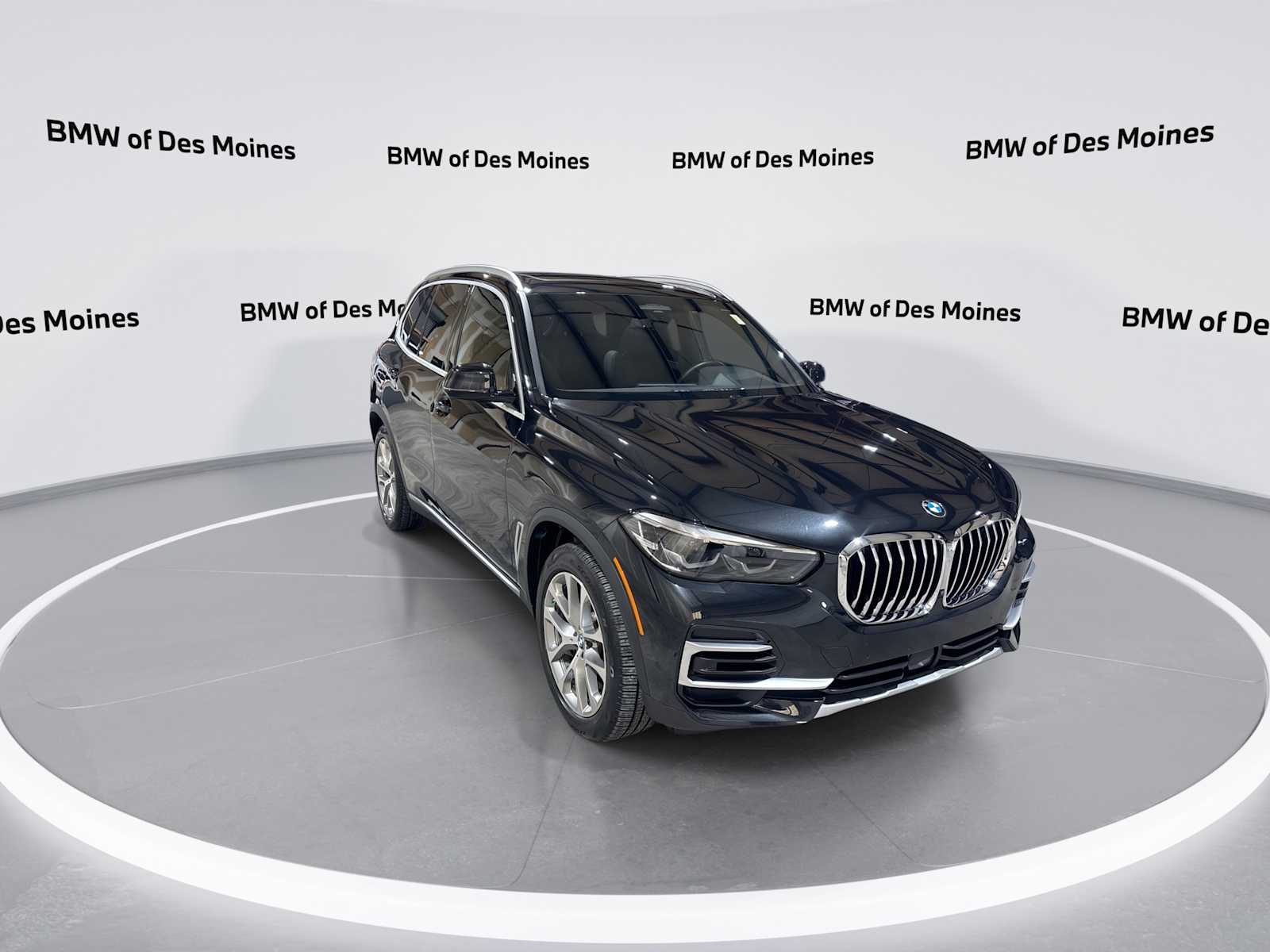 Thumbnail: 2023 BMW X5 - 2
