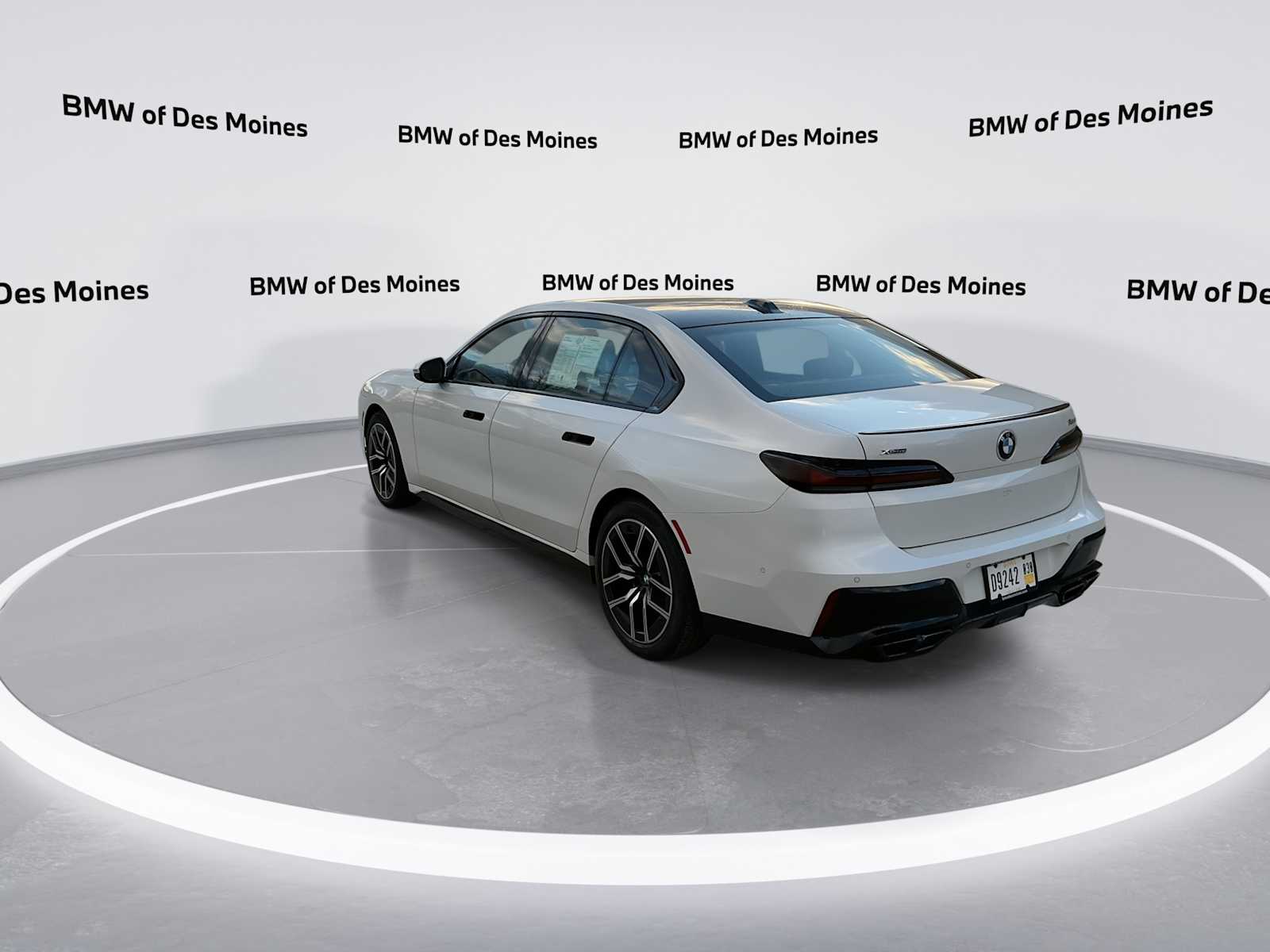 Thumbnail: 2024 BMW 7 Series - 6