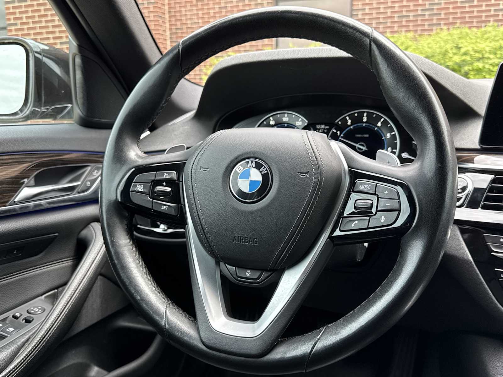Thumbnail: 2019 BMW 5 Series - 25