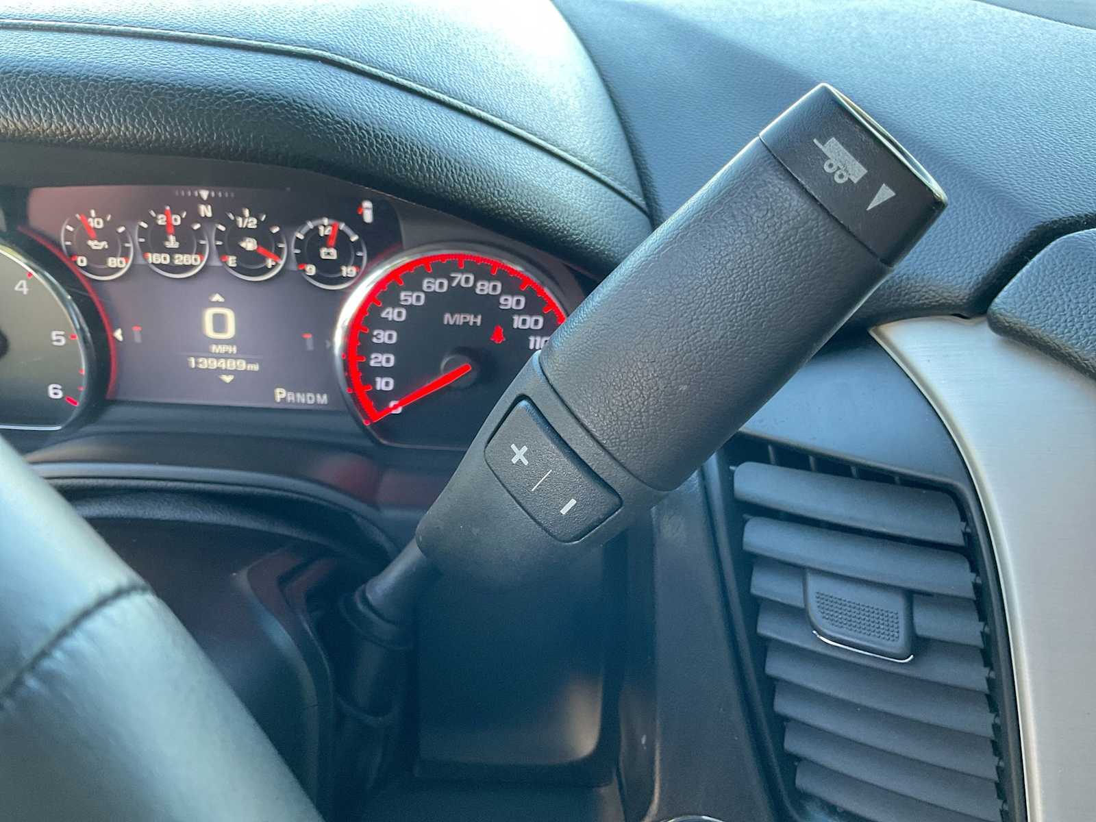 Thumbnail: 2016 GMC Yukon - 33