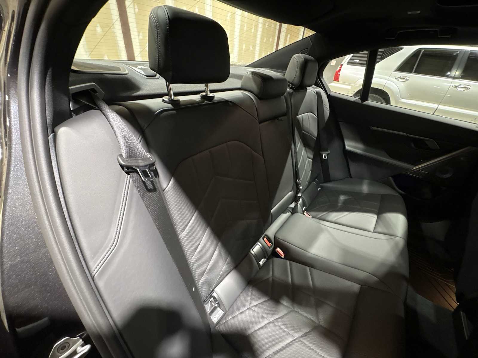 Thumbnail: 2025 BMW 5 Series - 27