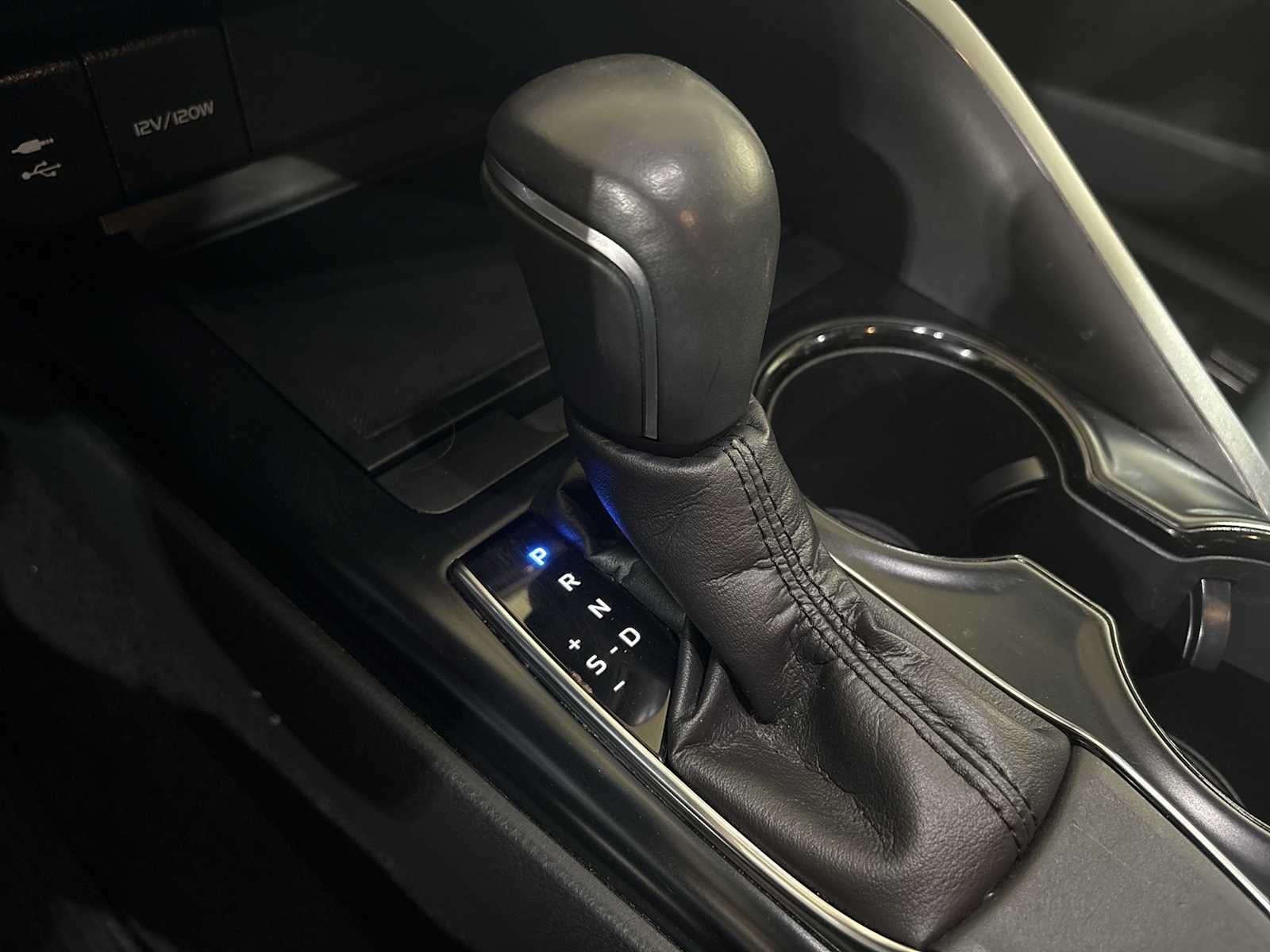 Thumbnail: 2018 Toyota Camry - 28