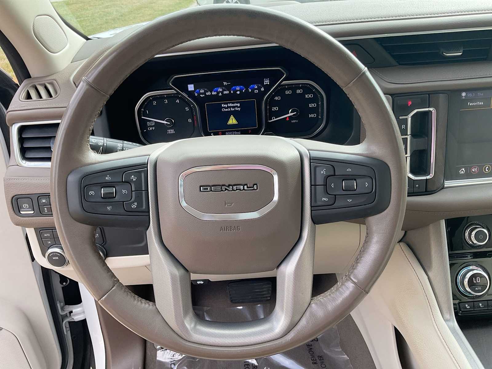 Thumbnail: 2021 GMC Yukon - 24