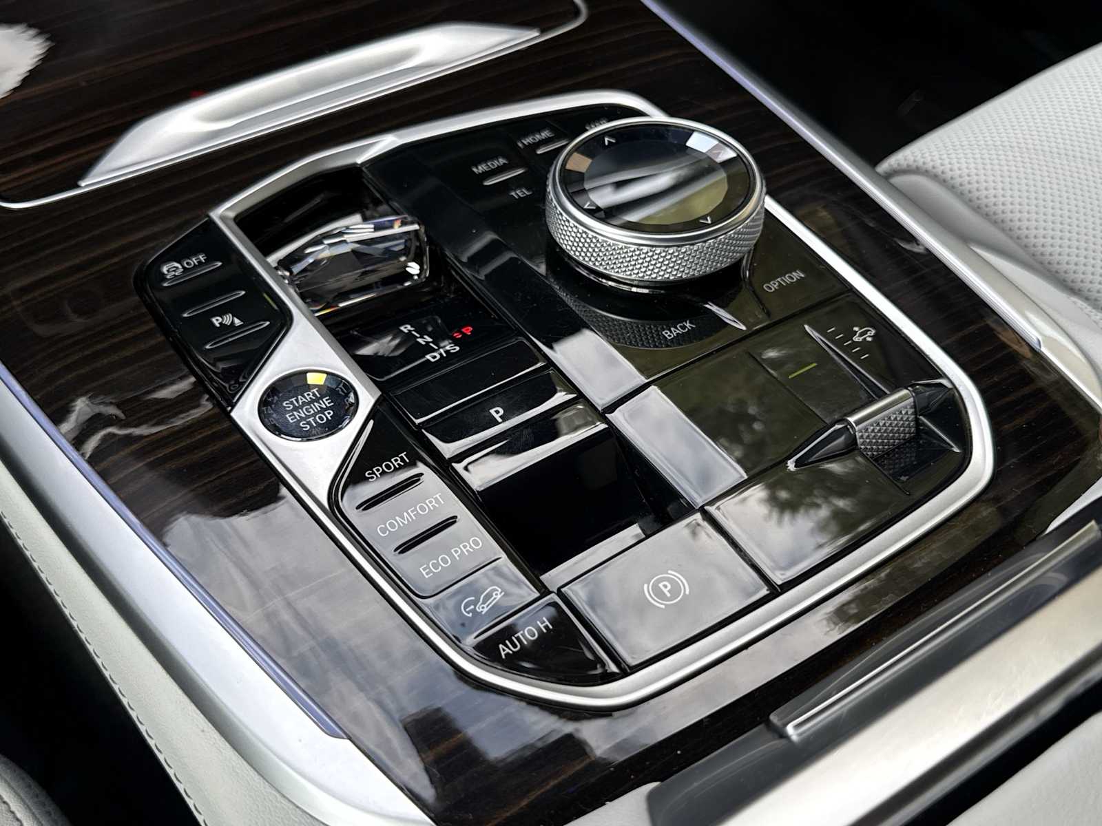 Thumbnail: 2024 BMW X7 - 35