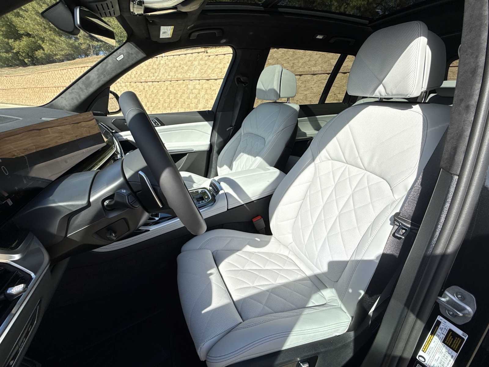 2026 BMW X7 40i - Photo 17