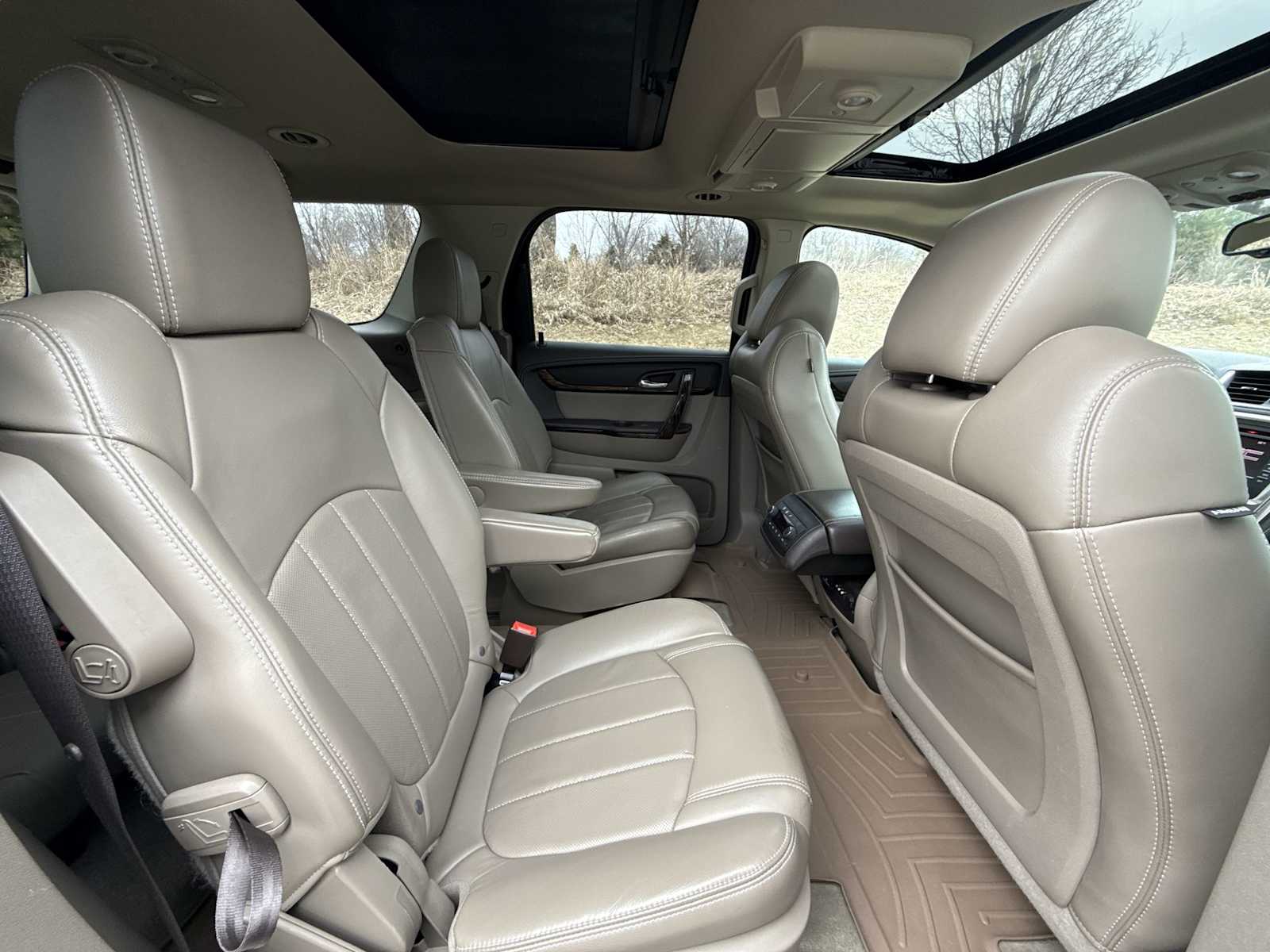 Thumbnail: 2013 GMC Acadia - 22