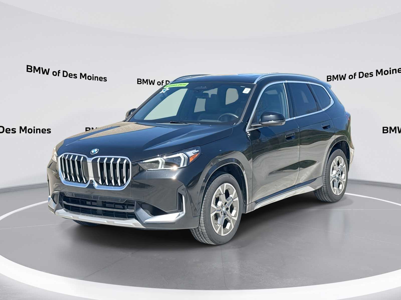 2025 BMW X1 xDrive28i's photo