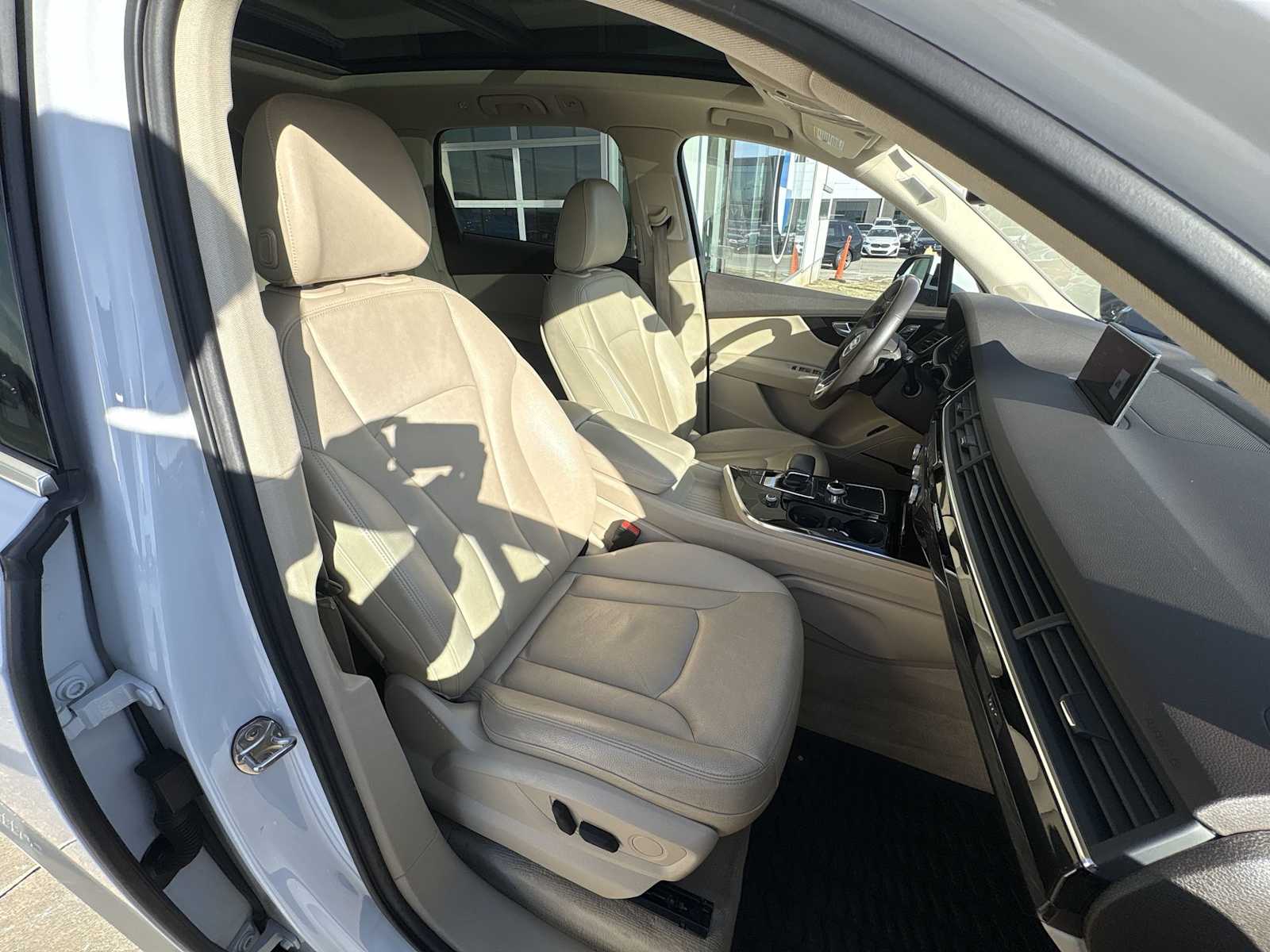 Thumbnail: 2019 Audi Q7 - 21