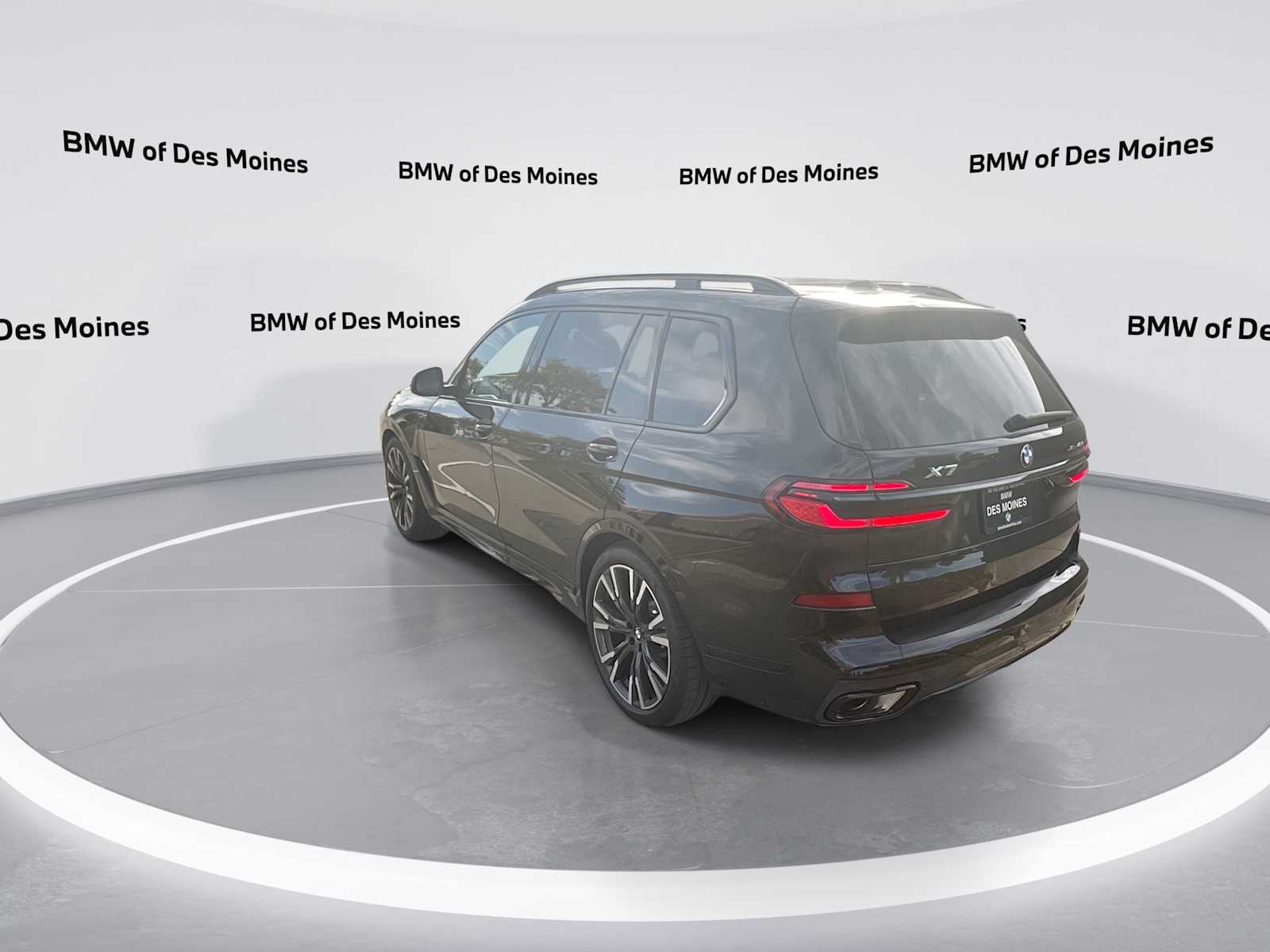 Thumbnail: 2026 BMW X7 - 6