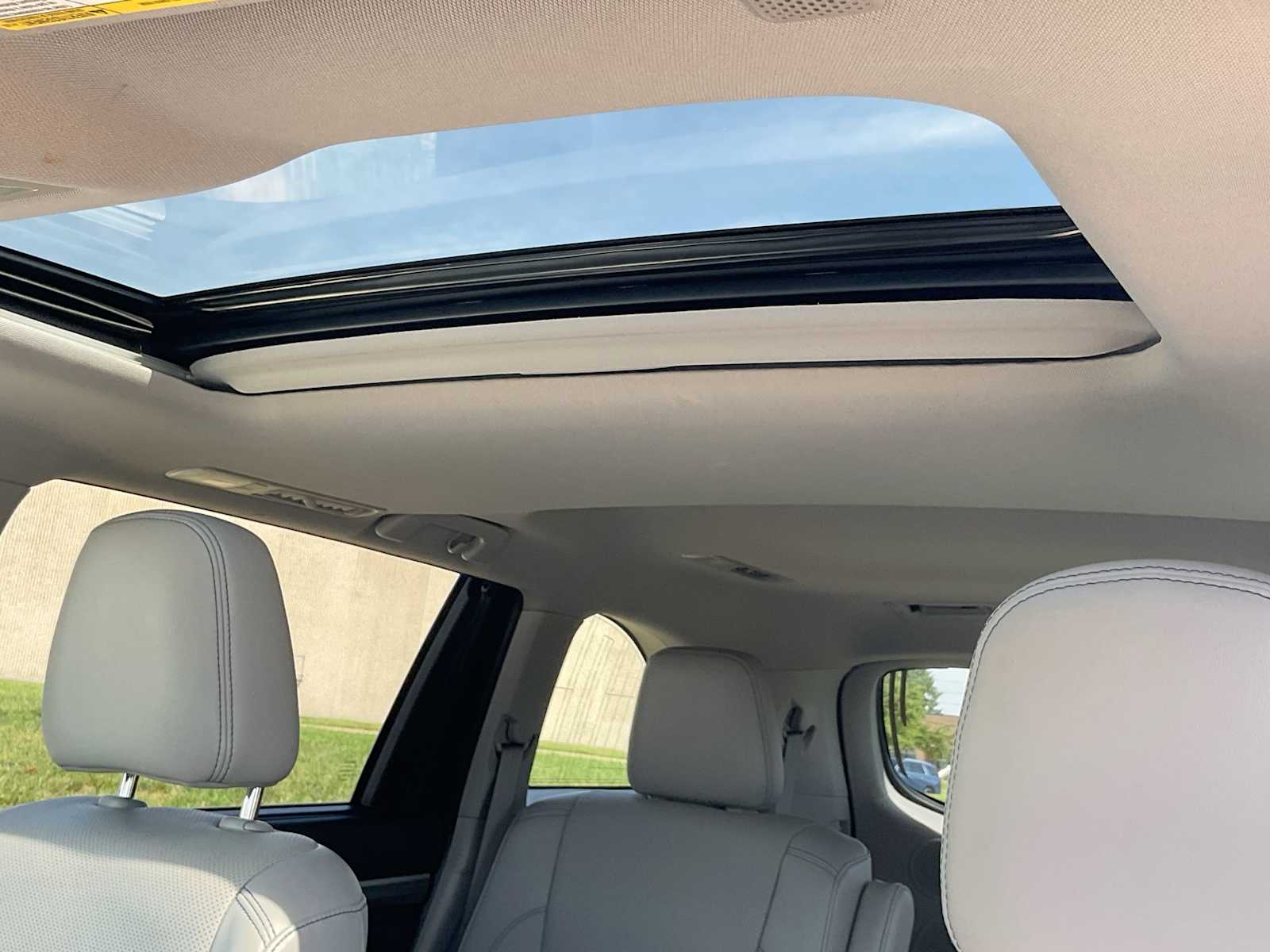 Thumbnail: 2019 Toyota Highlander - 20