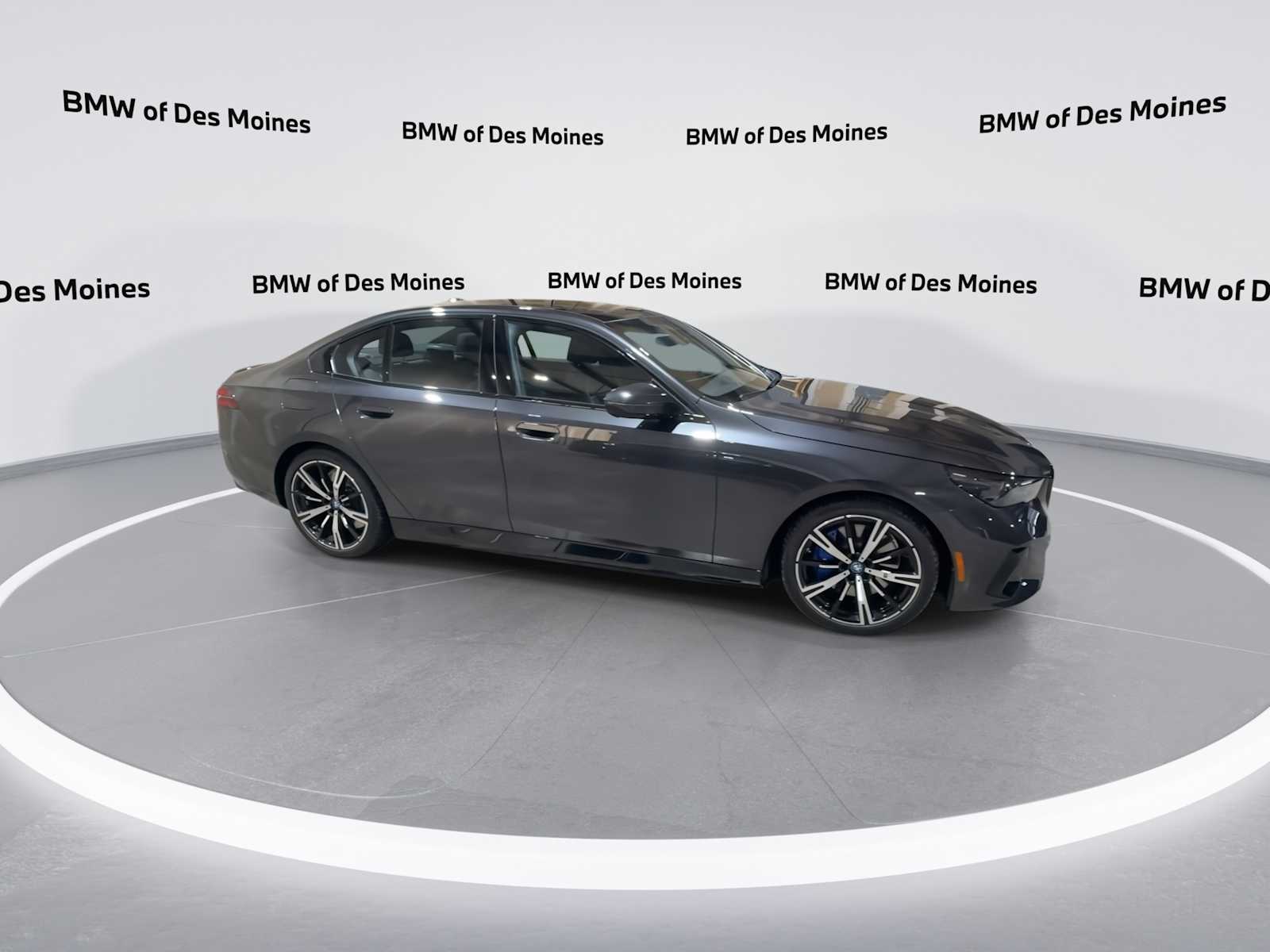 Thumbnail: 2025 BMW 5 Series - 9