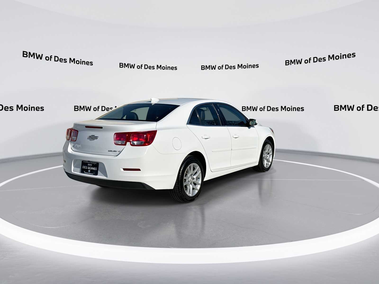 Thumbnail: 2015 Chevrolet Malibu - 8