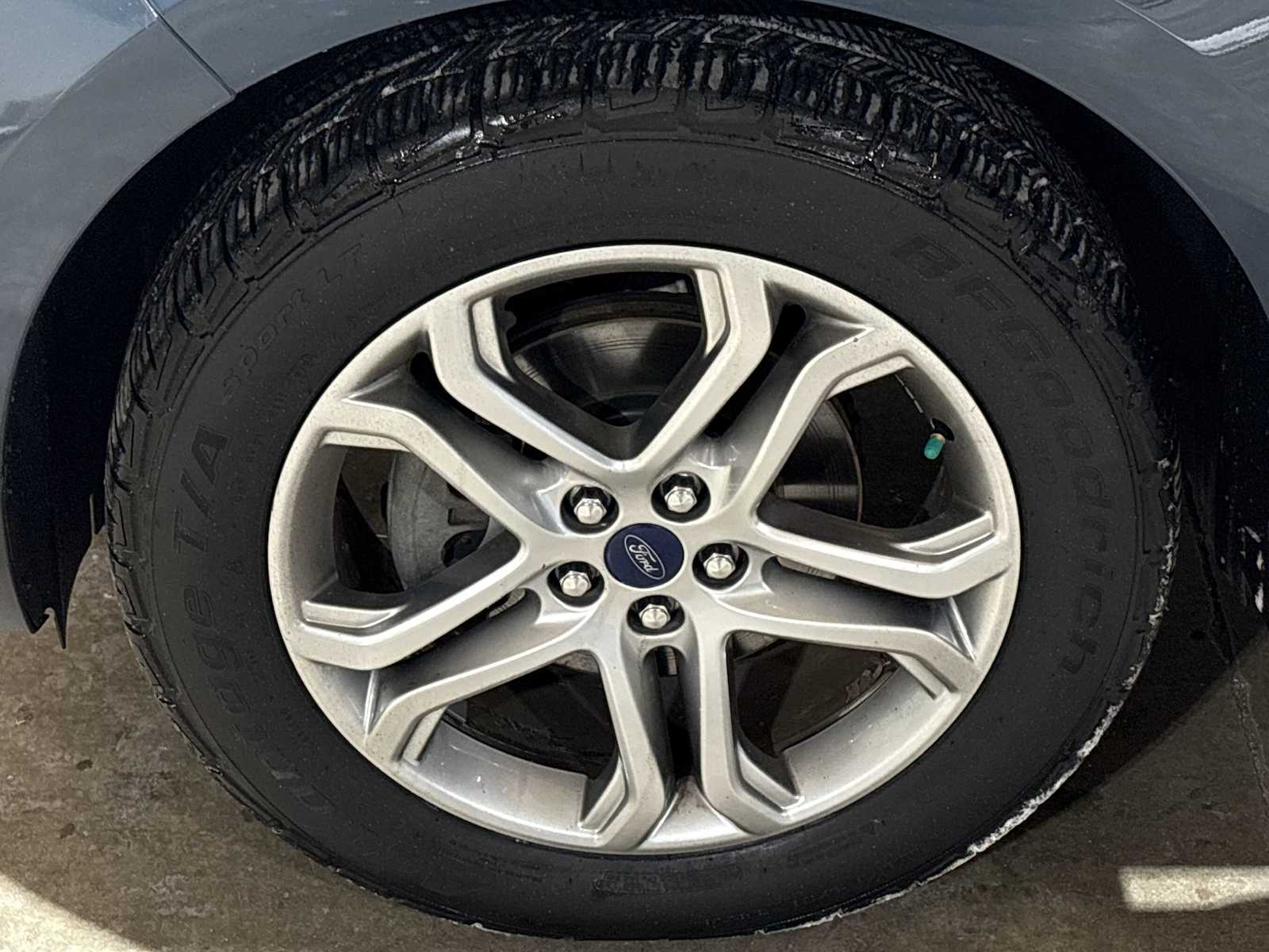 Thumbnail: 2016 Ford Edge - 13