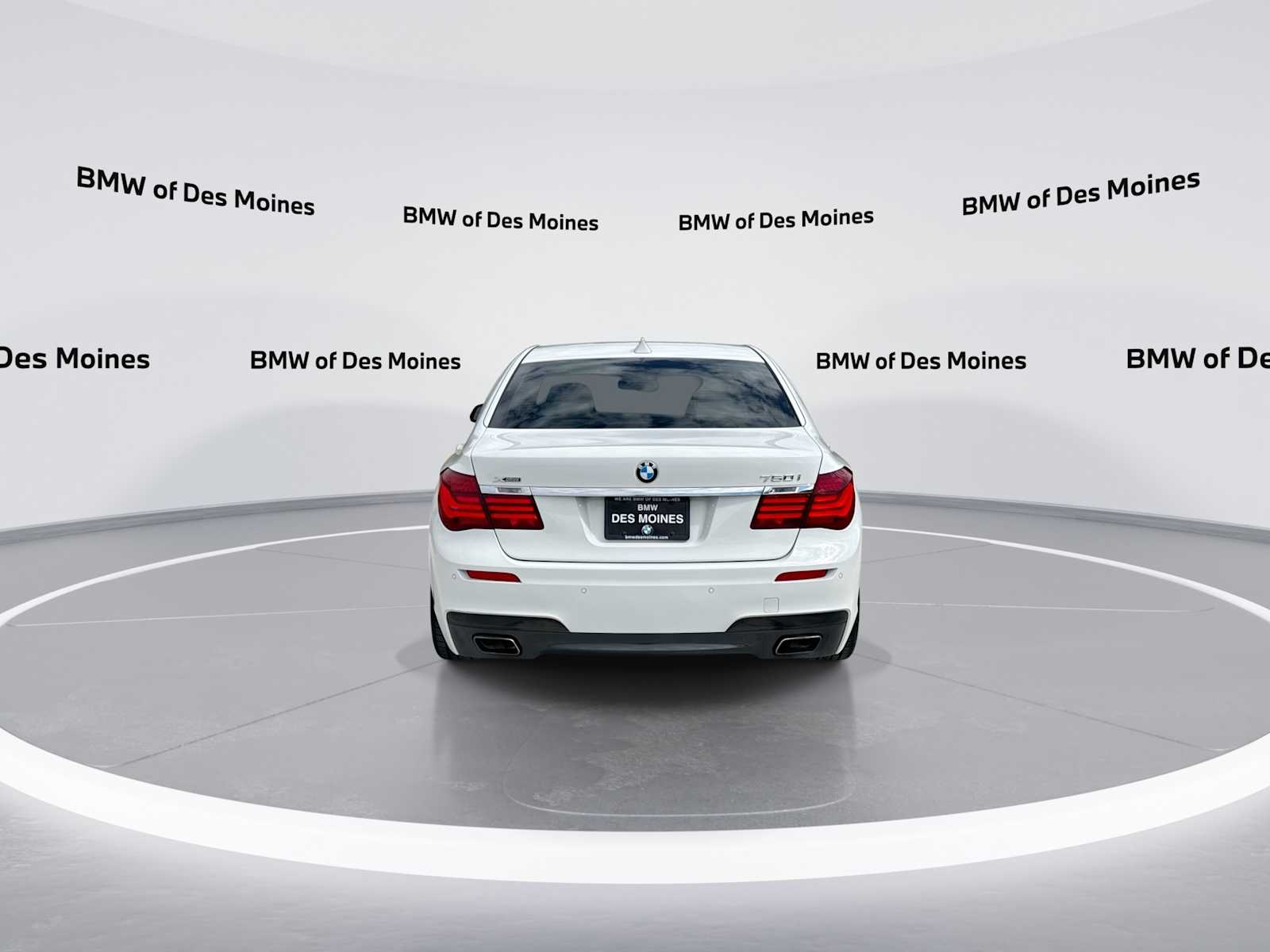 Thumbnail: 2015 BMW 7 Series - 7