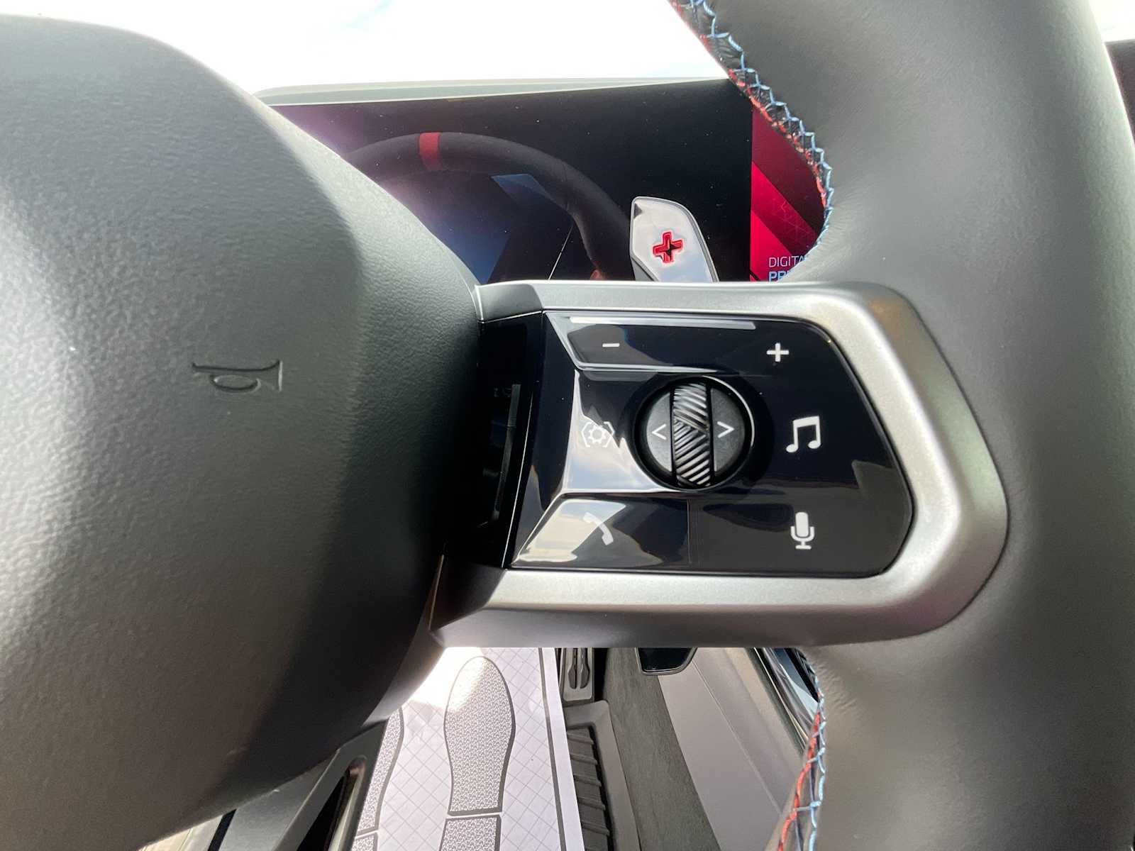 Thumbnail: 2025 BMW X3 - 26