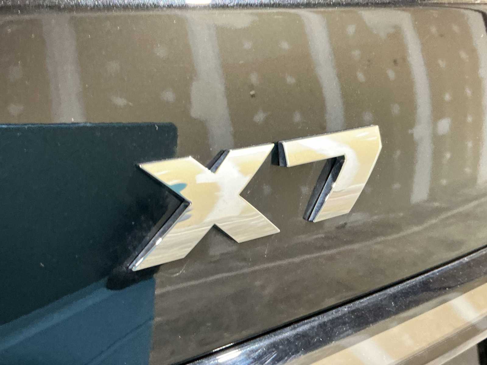 Thumbnail: 2025 BMW X7 - 13