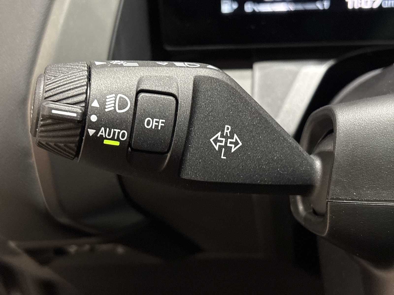 Thumbnail: 2025 BMW X3 - 33