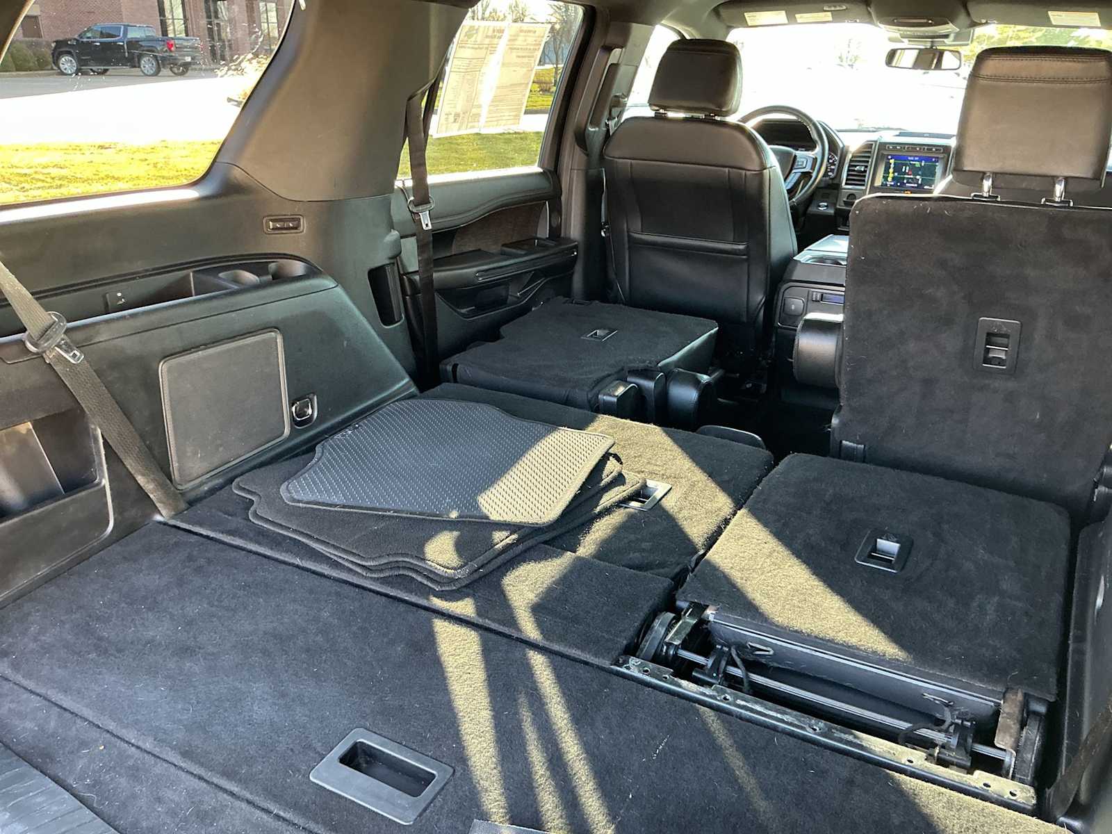 Thumbnail: 2021 Ford Expedition - 28