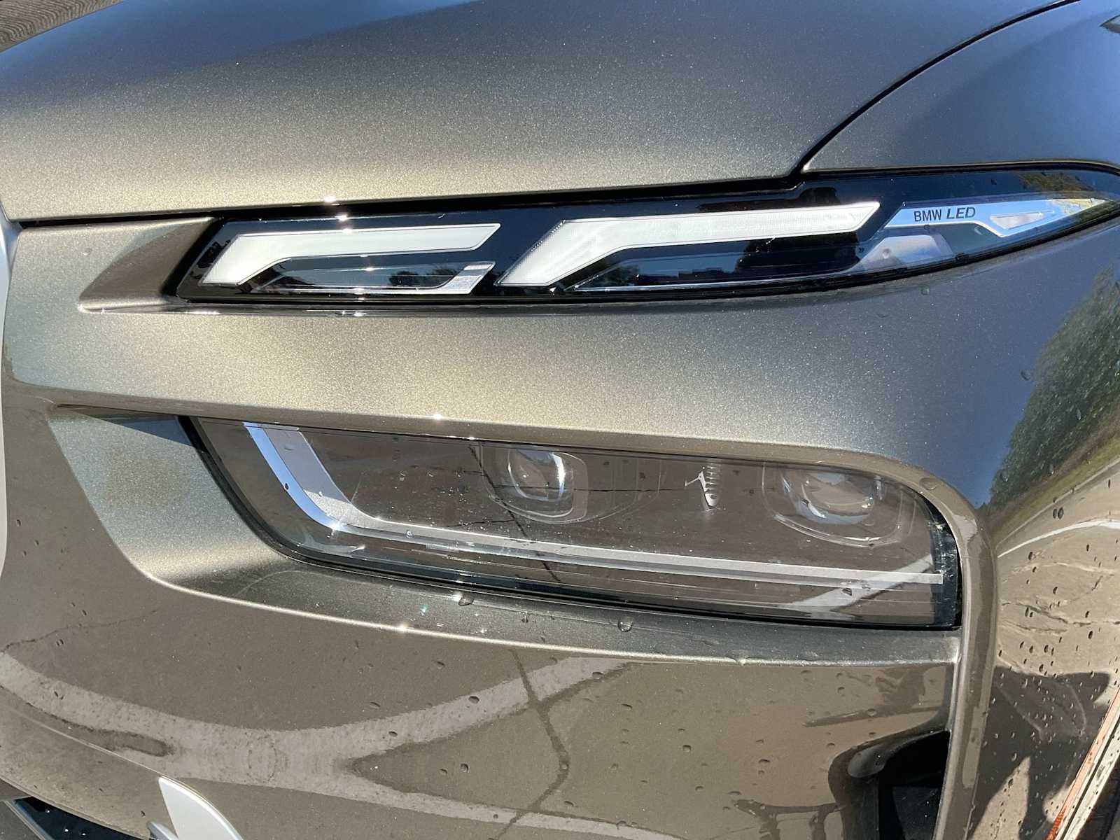 Thumbnail: 2025 BMW X7 - 11