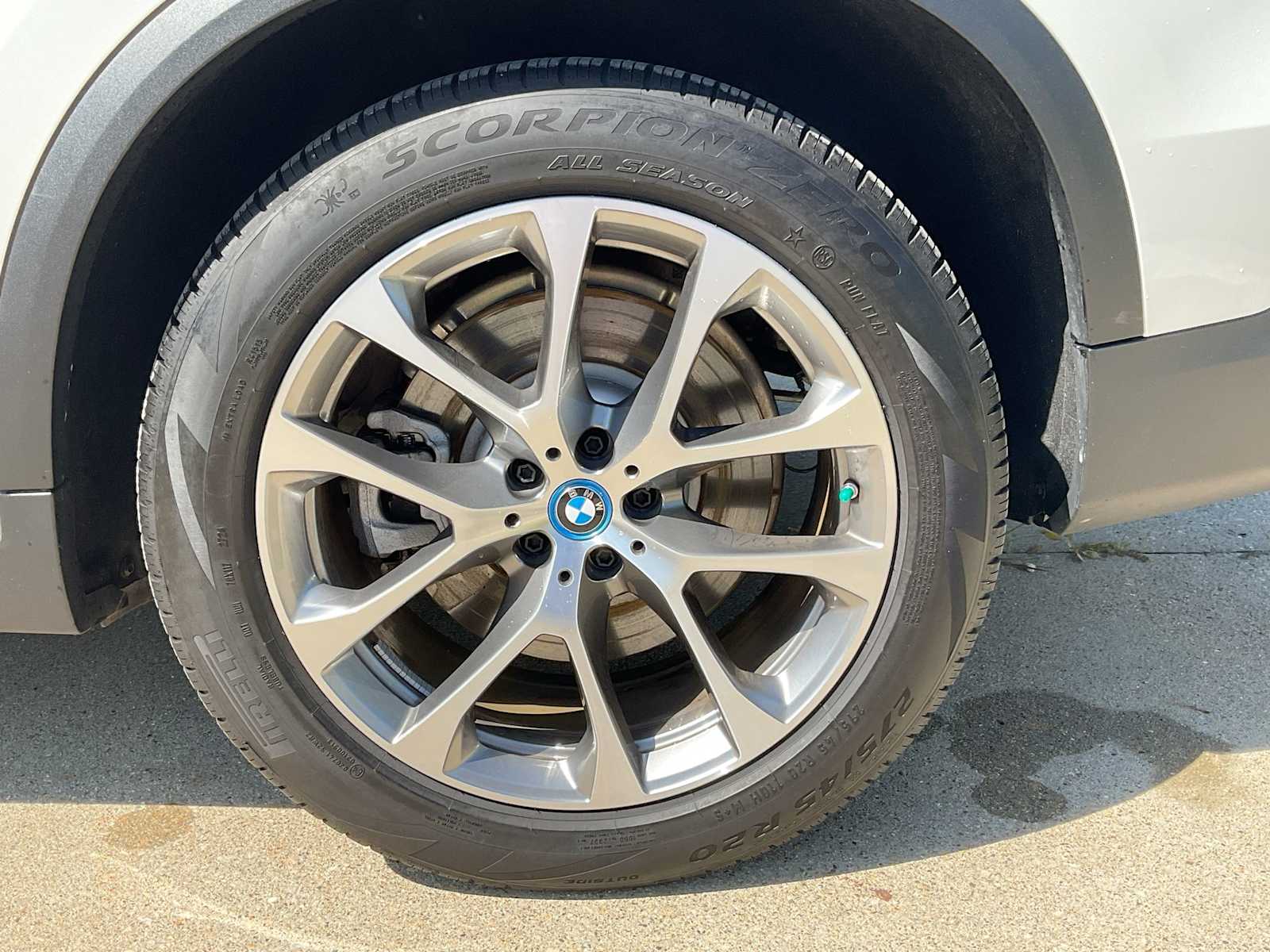 Thumbnail: 2025 BMW X5 - 13