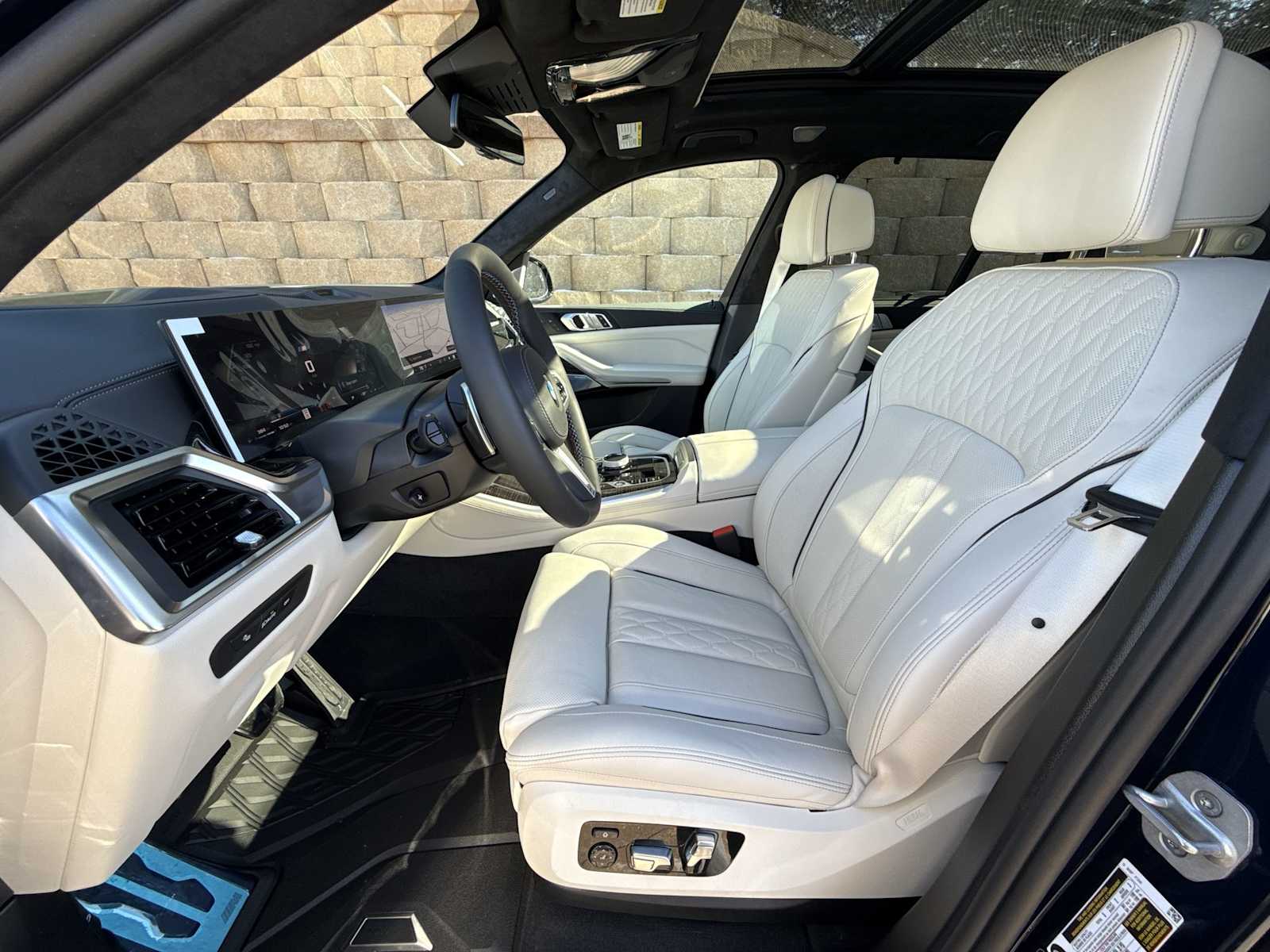 Thumbnail: 2026 BMW X5 - 10
