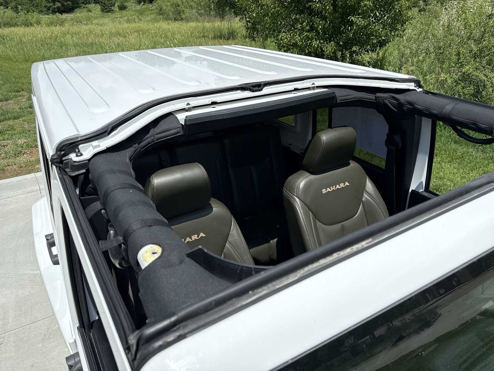Thumbnail: 2016 Jeep Wrangler - 11