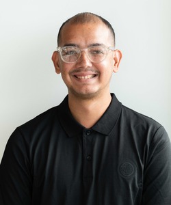 Staff member José Torres from ID_d31ccb82c8e4