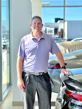 Staff member Kevin Adams from ID_d31ccb82c8e4