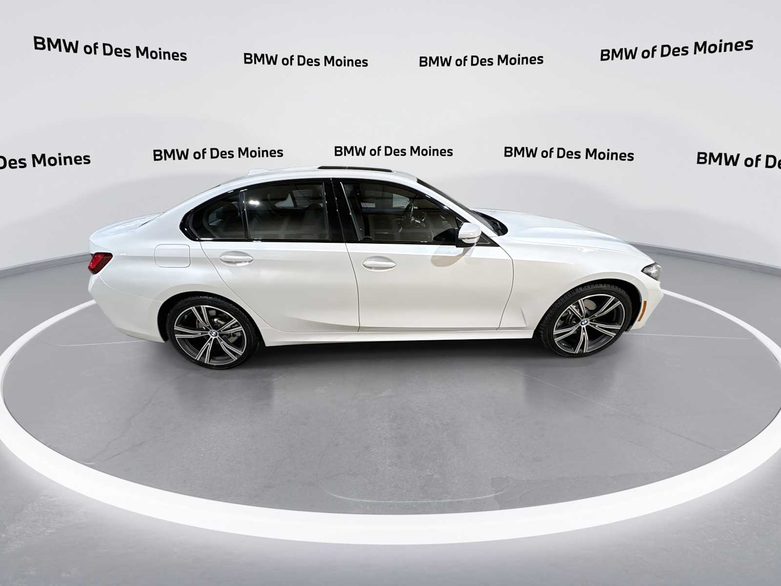 Thumbnail: 2023 BMW 3 Series - 9