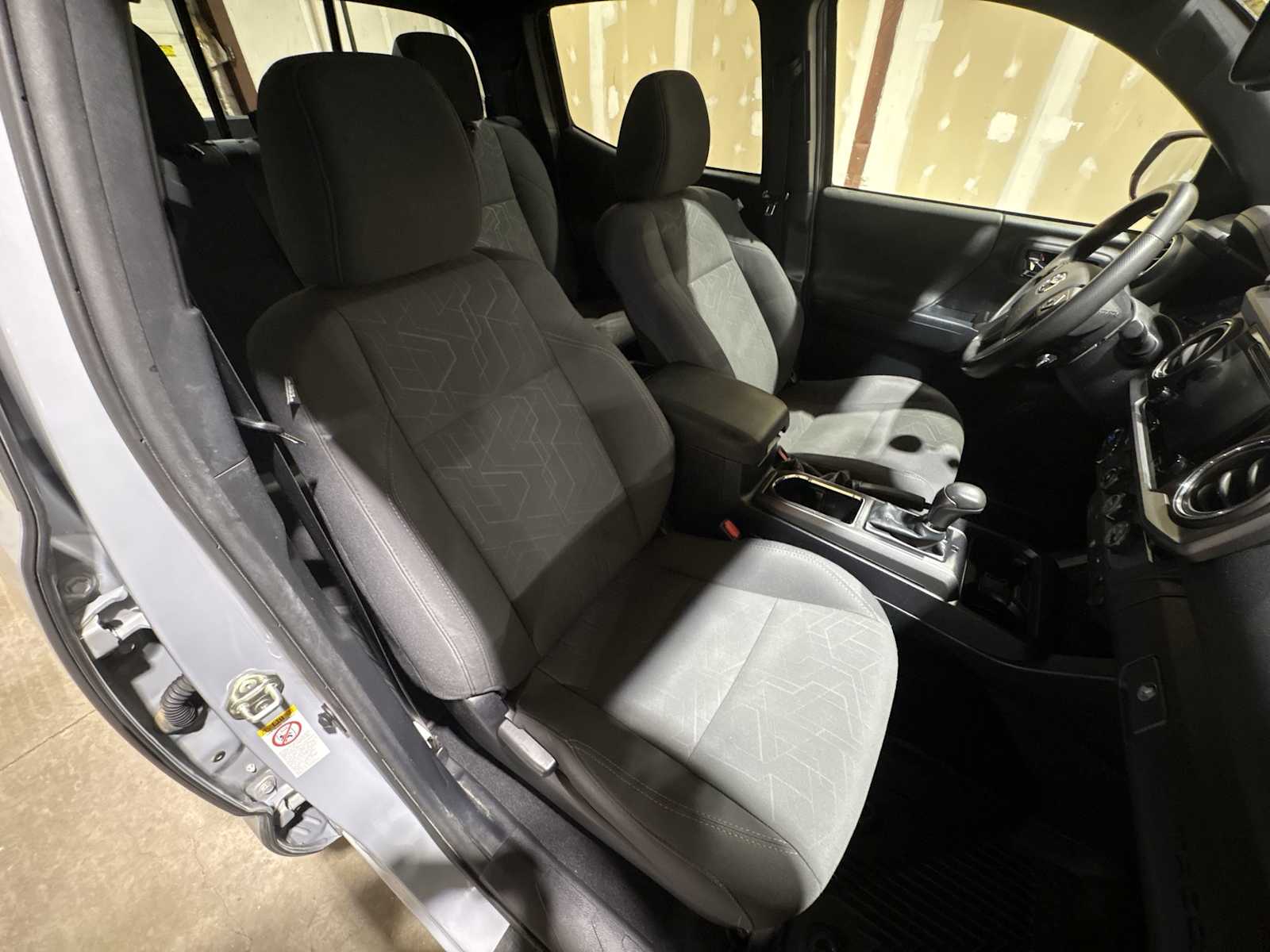 Thumbnail: 2018 Toyota Tacoma - 20