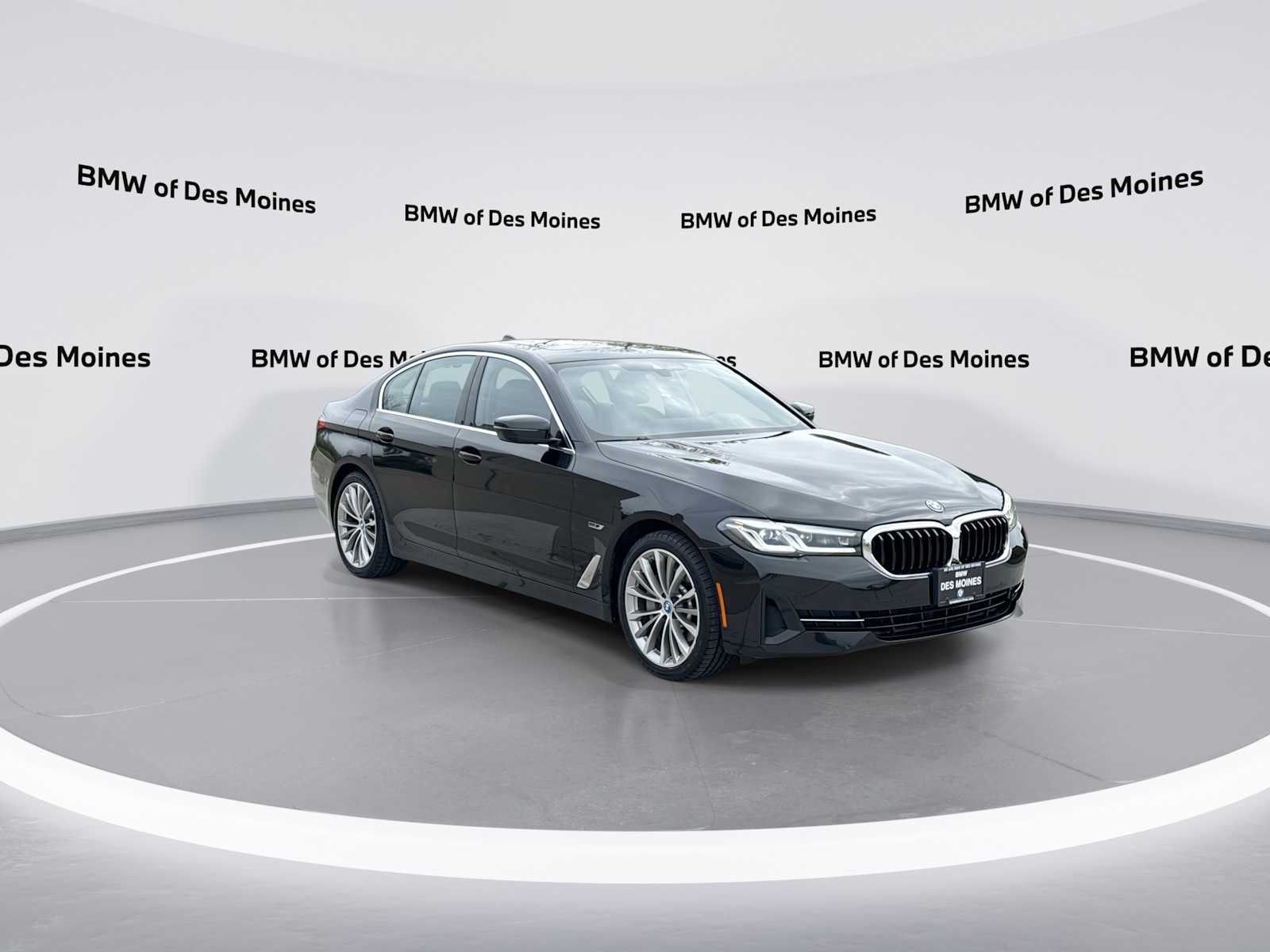 Thumbnail: 2023 BMW 5 Series - 2