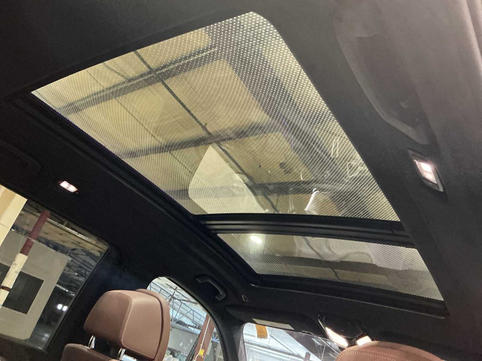 Thumbnail: 2025 BMW X7 - 23