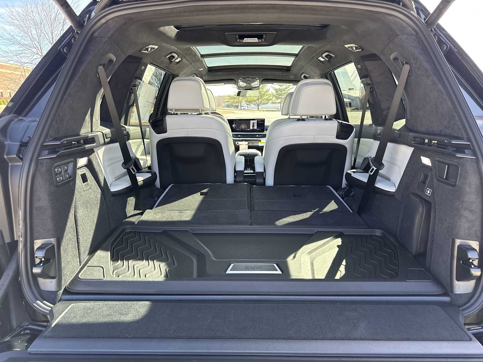 2026 BMW X7 40i - Photo 37
