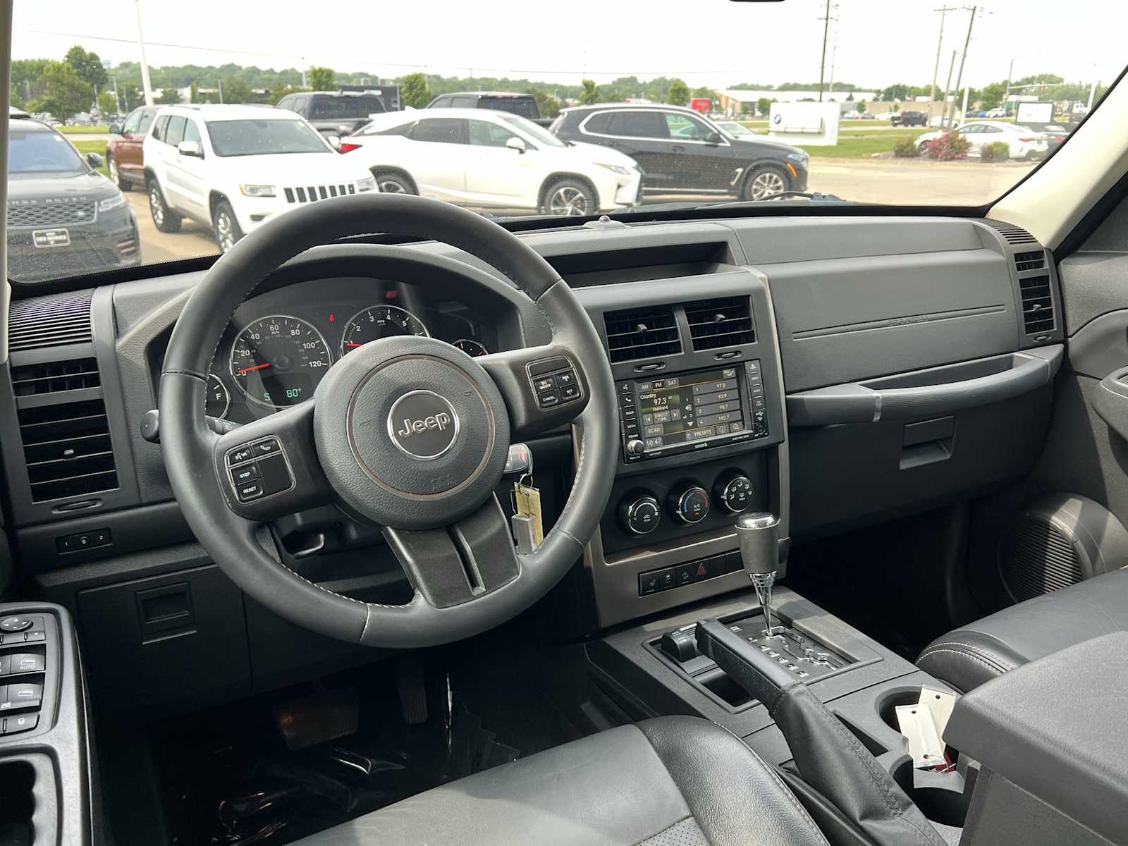 Thumbnail: 2012 Jeep Liberty - 22