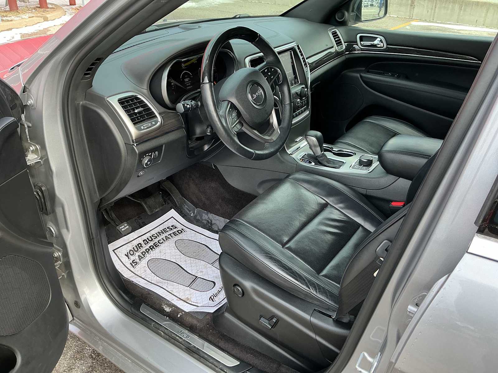 Thumbnail: 2018 Jeep Grand Cherokee - 10