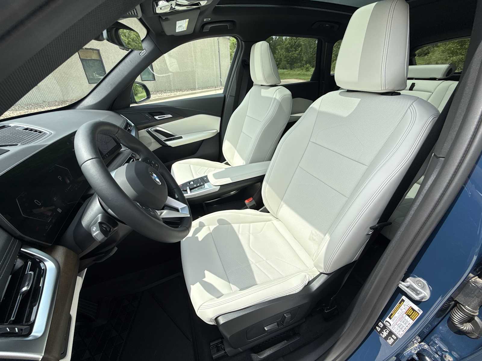 Thumbnail: 2026 BMW X1 - 17