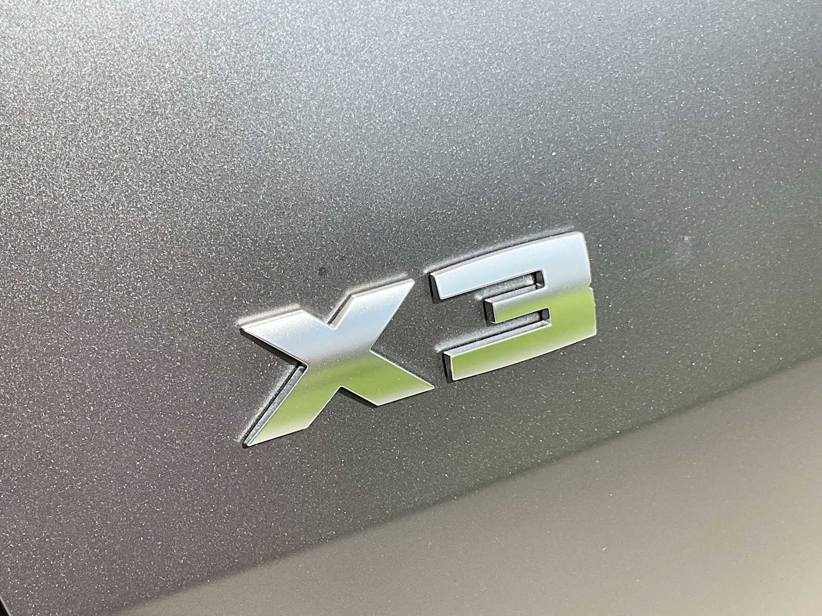 Thumbnail: 2025 BMW X3 - 12