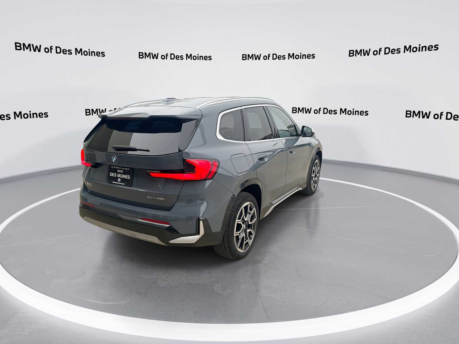 Thumbnail: 2023 BMW X1 - 8