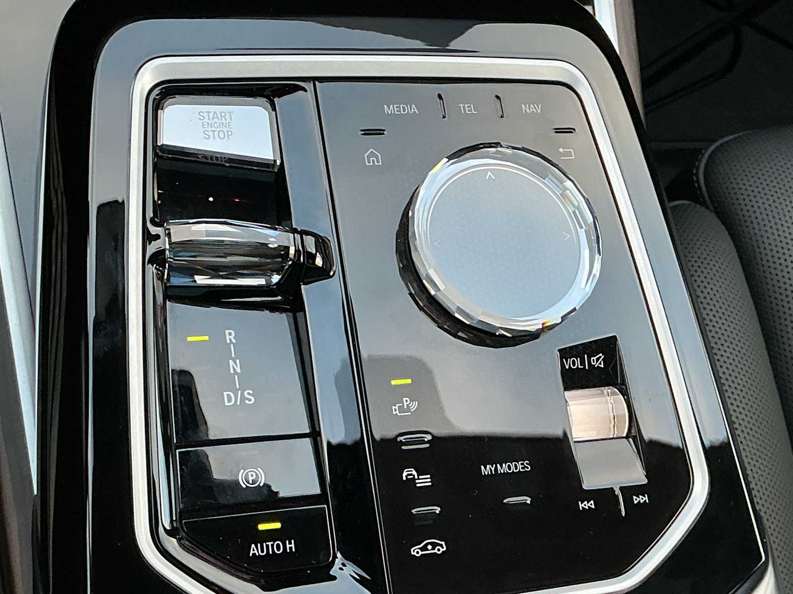 Thumbnail: 2024 BMW 7 Series - 33