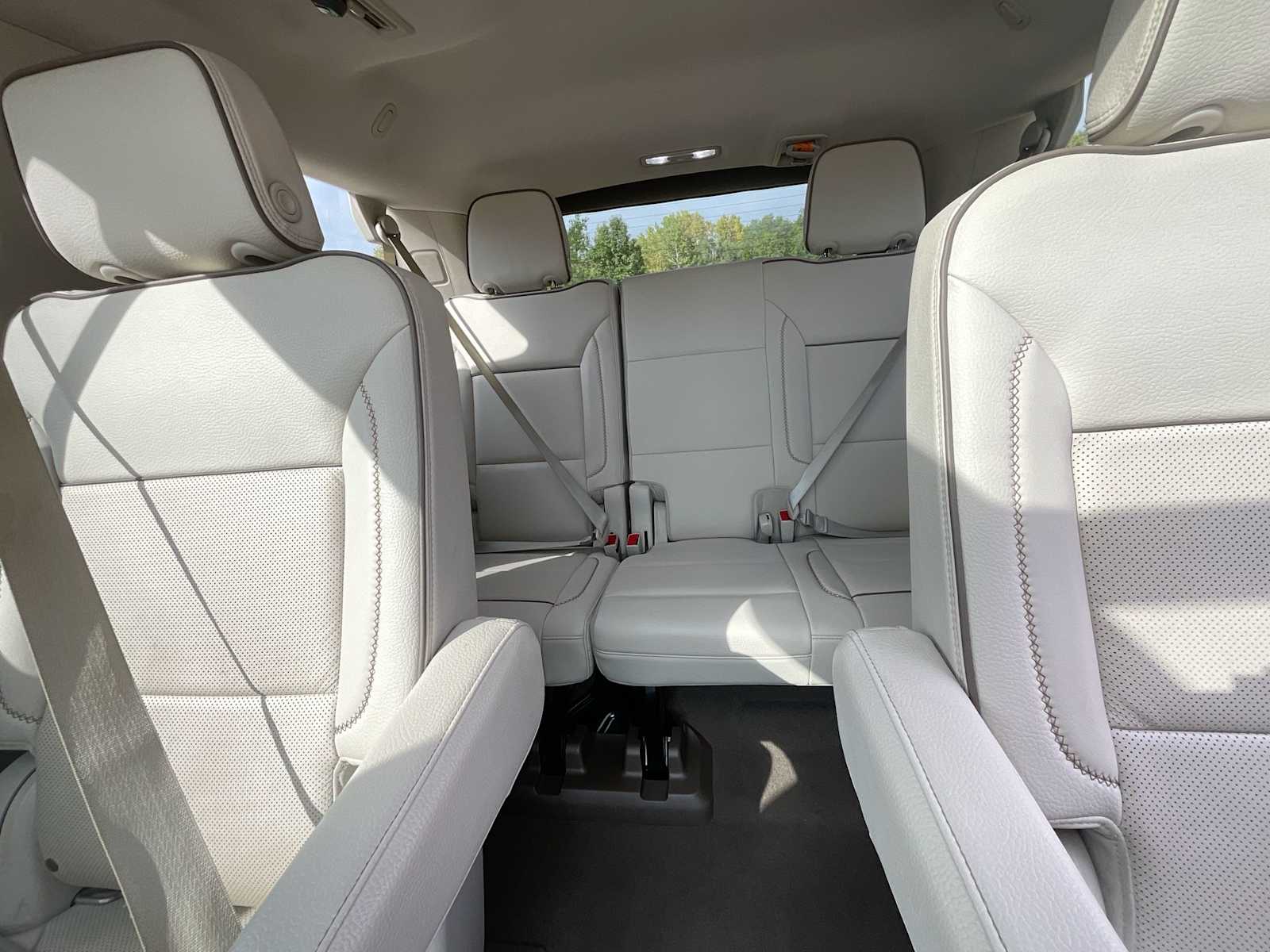 Thumbnail: 2021 GMC Yukon - 39